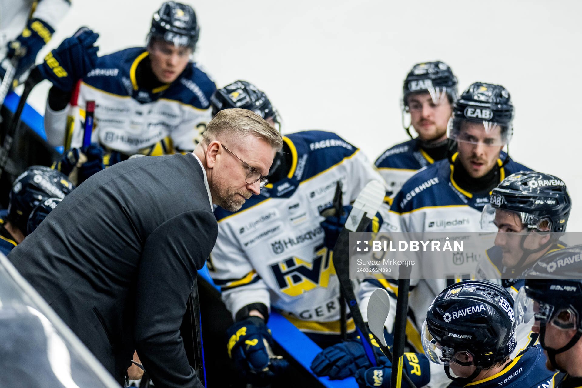 HV71s assisterande tränare Johan Davidsson