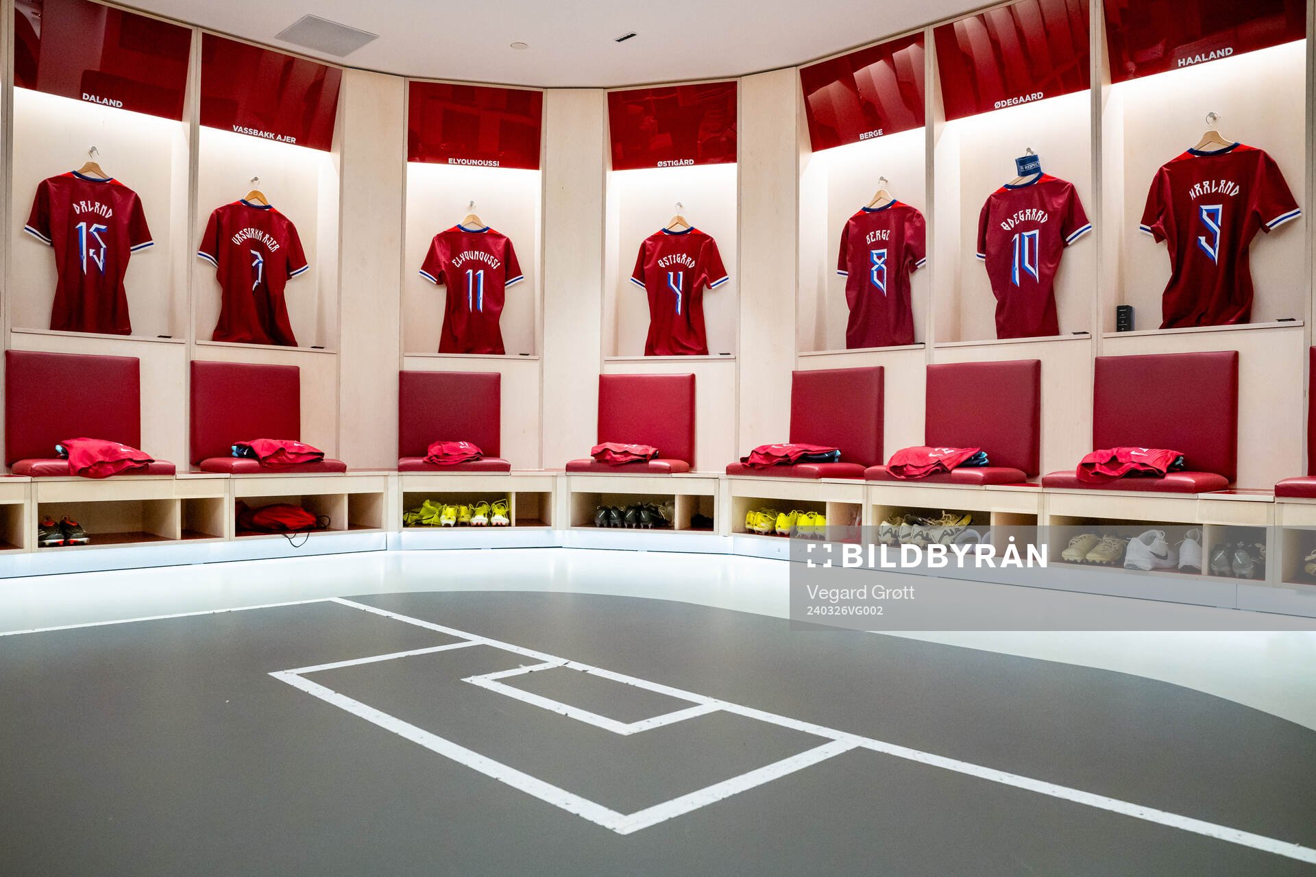 The kits of Jesper Daland, Kristoffer Ajer, Mohamed