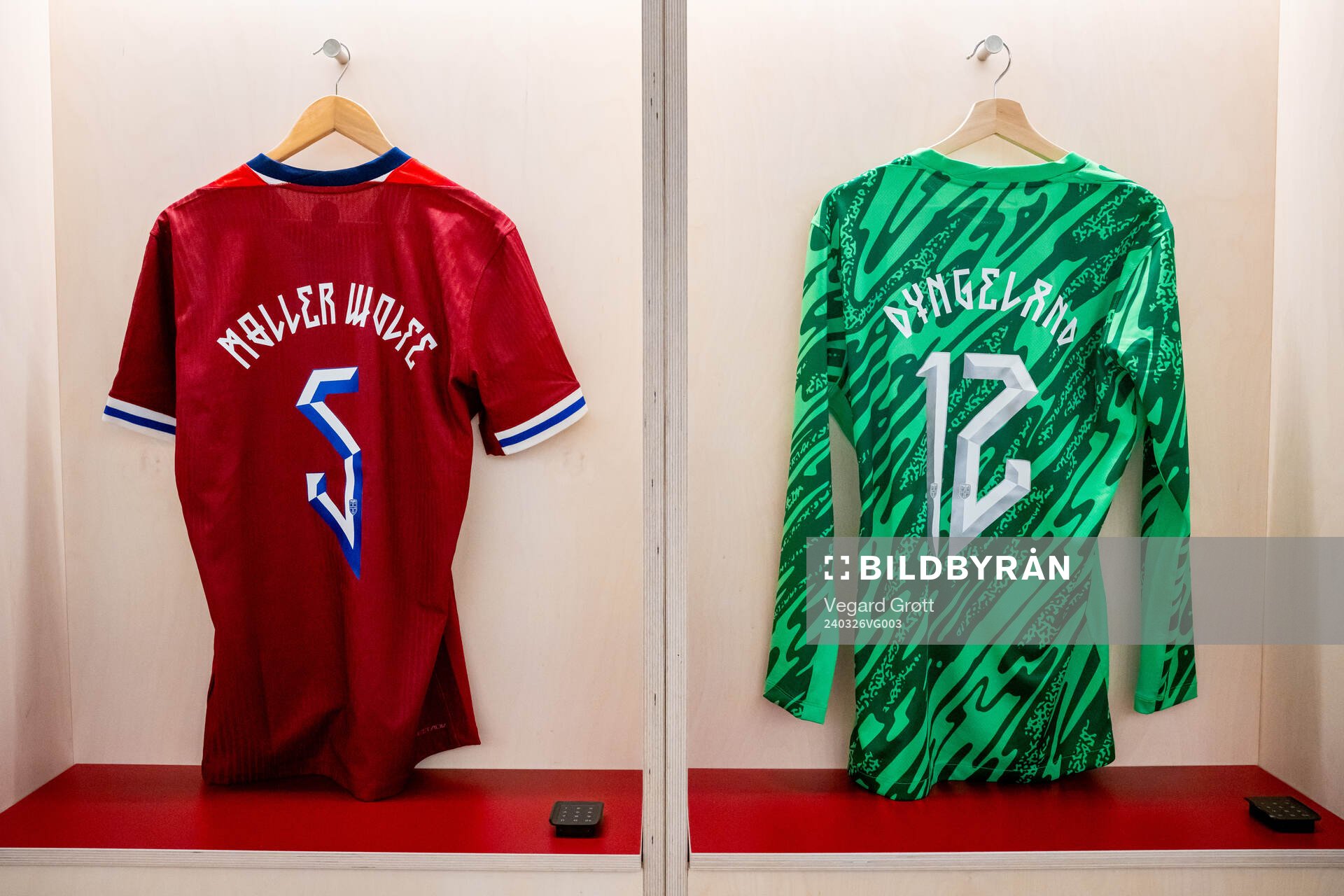 The kits of David Møller Wolfe and goalkeeper Mathias
