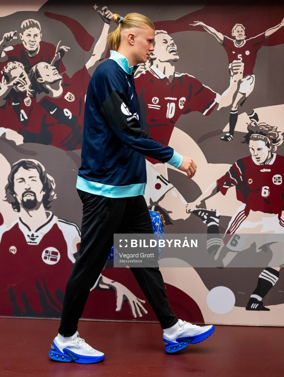 Erling Braut Haaland of Norway arrives