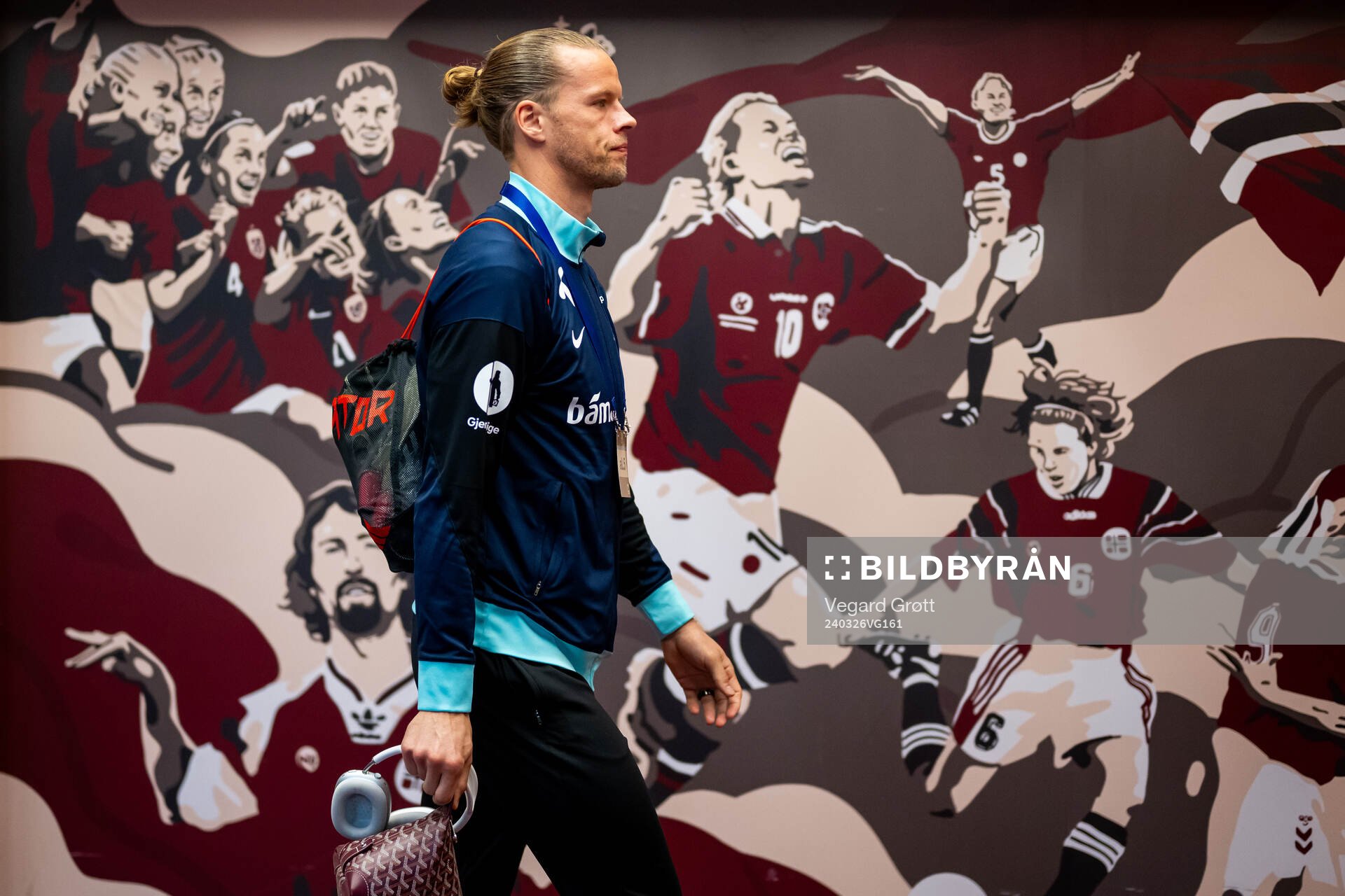 Goalkeeper Ørjan Håskjold Nyland of Norway arrives