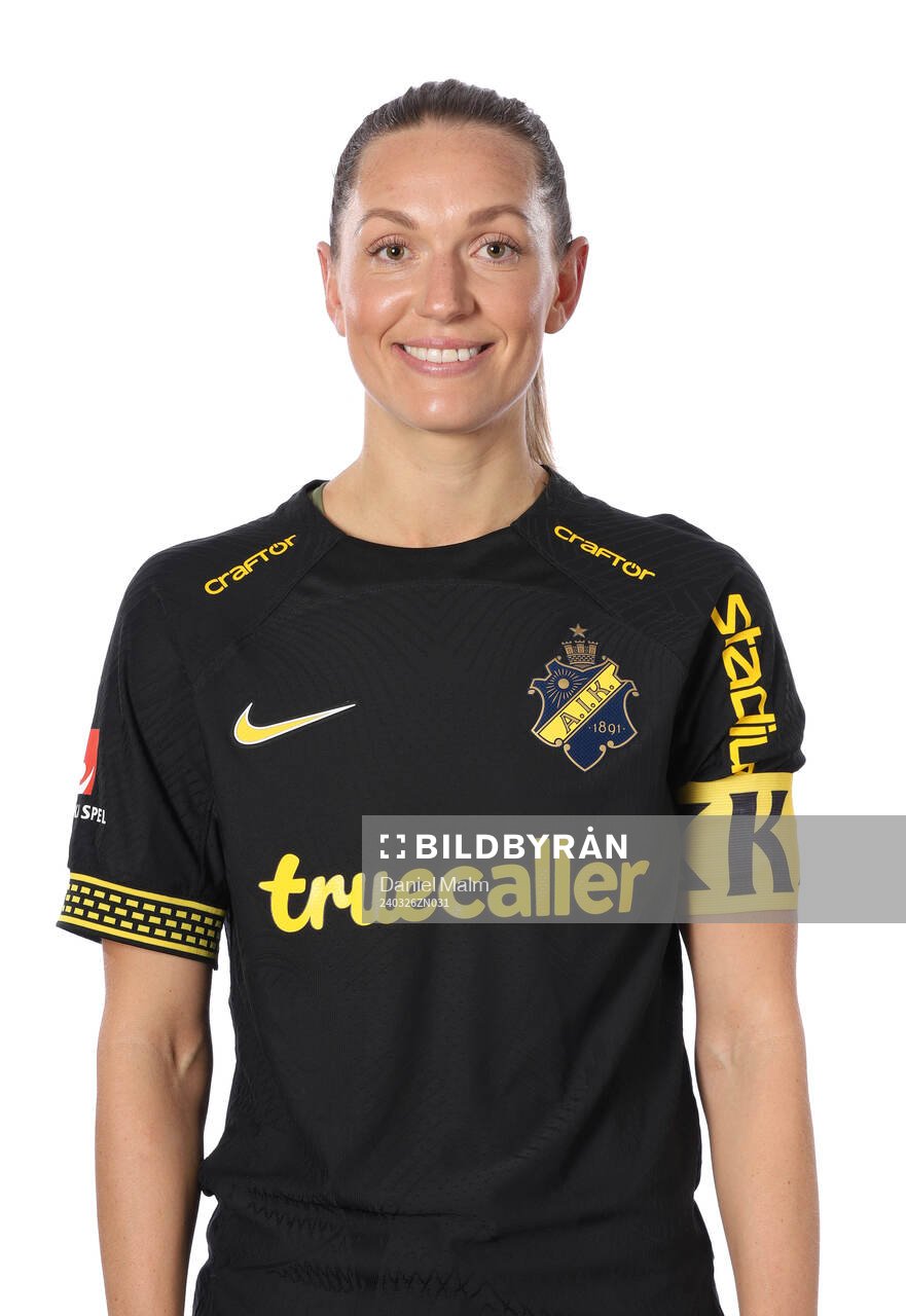 AIK:s Jennie Nordin poserar för ett porträtt den 26 mars 2024 i Stockholm.