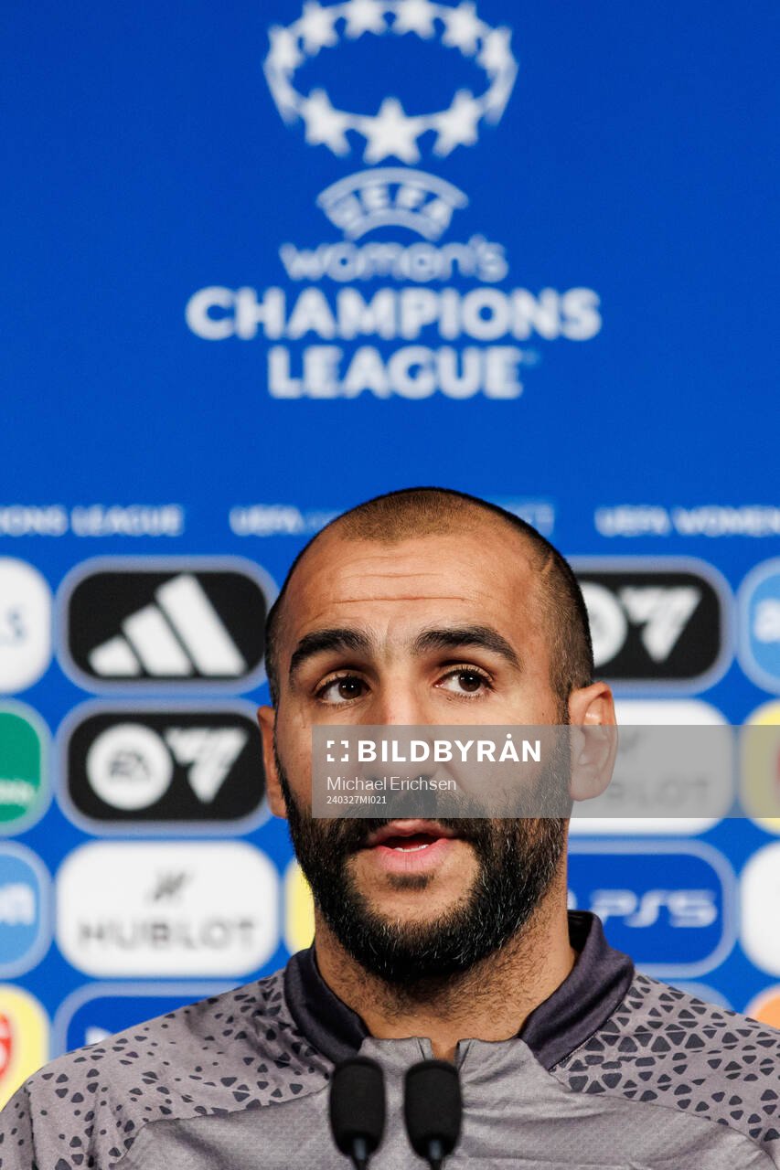 Head coach Mak Lind of Häcken at a press conference