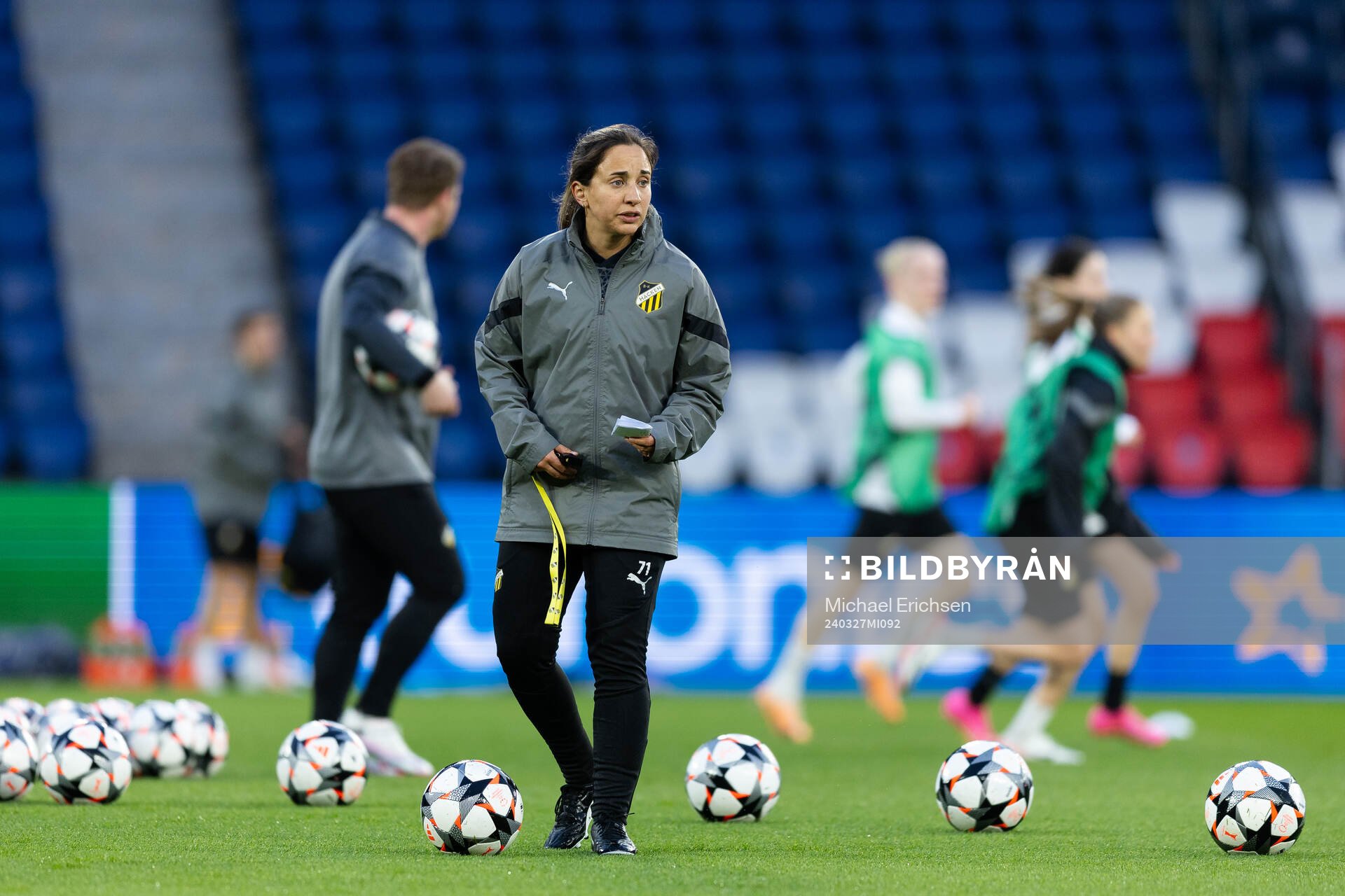 Assistant coach Bri Campos of Häcken