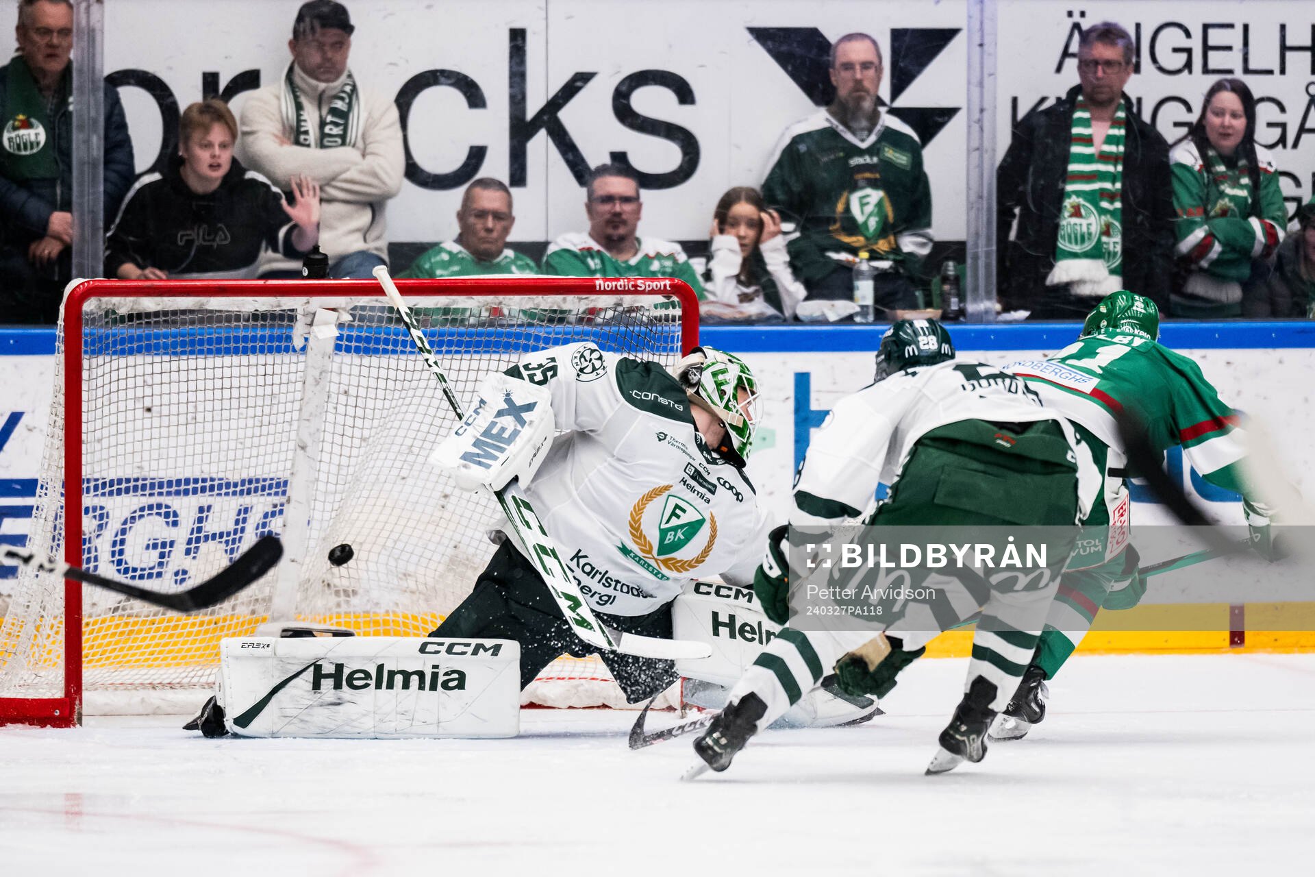 Rögles Henry Bowlby gör det matchavgörande 2-1 målet i