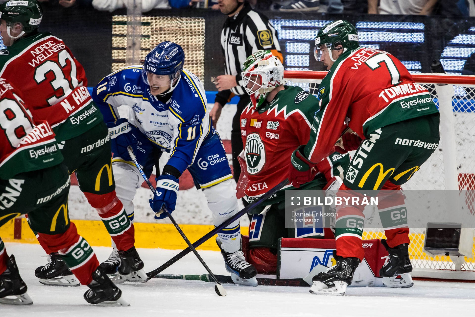 Leksands Martin Karlsson och Frölundas målvakt Lars