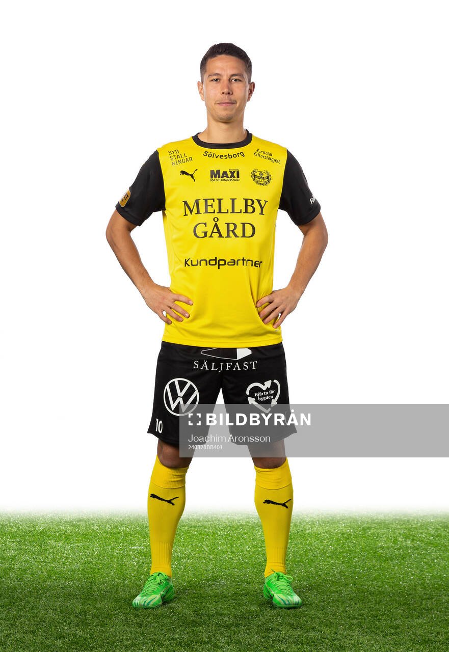 Mjällbys Niklas Röjkjaer