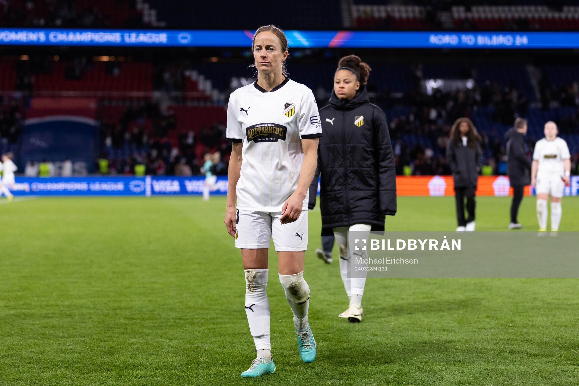 Aivi Luik of Häcken looks dejected