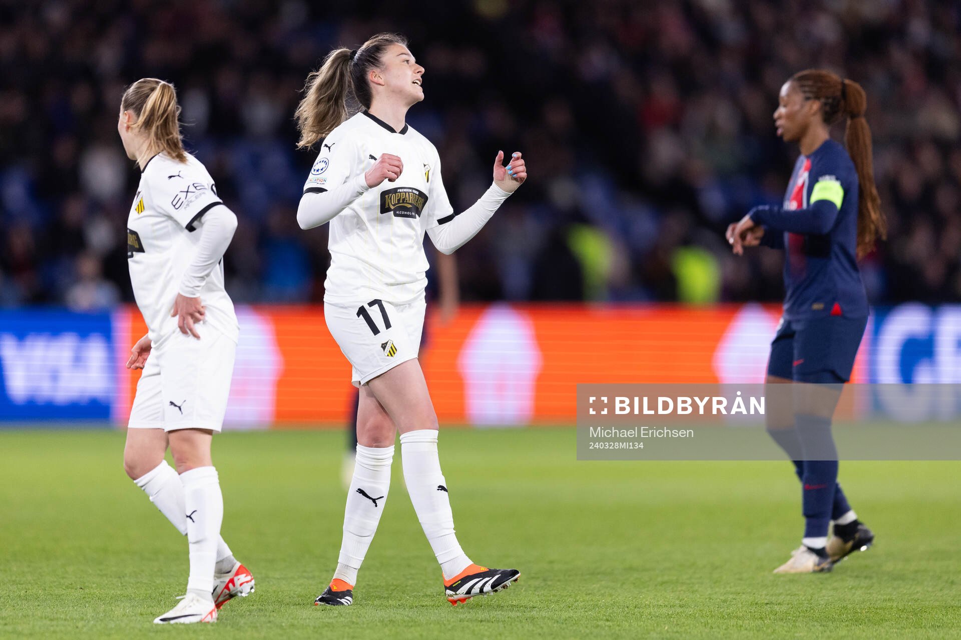 Anna Csiki of Häcken looks dejected