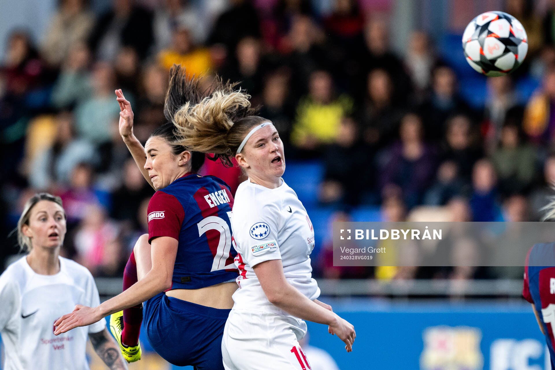 Ingrid Syrstad Engen of Barcelona and Signe Gaupset of Brann