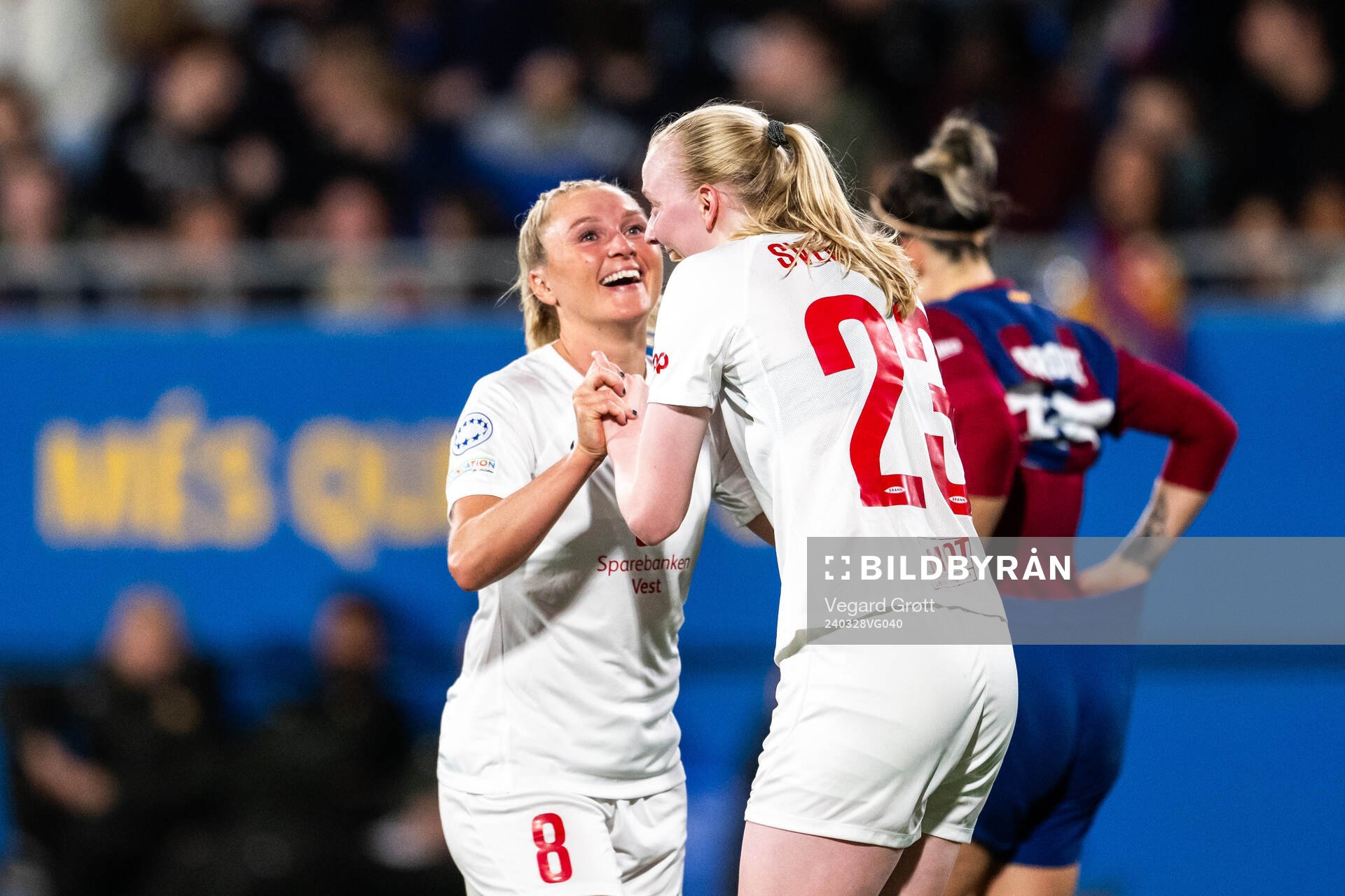 Tomine Svendheim celebrate with Karoline Haugland of Brann