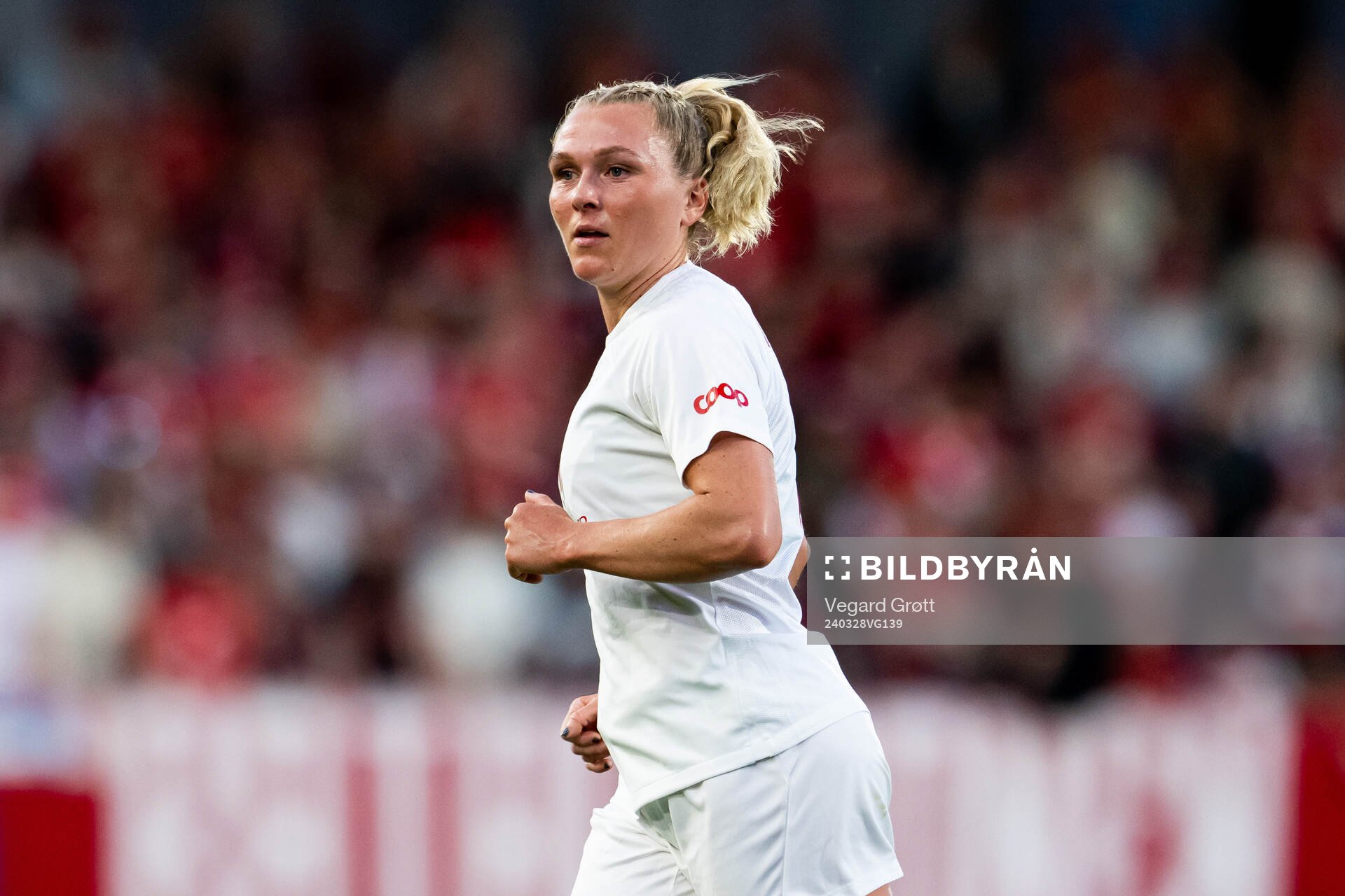 Karoline Haugland of Brann during the UEFA Women's Champions League quarterfinal football match between Barcelona and Brann on March 28, 2024 in Barcelona.