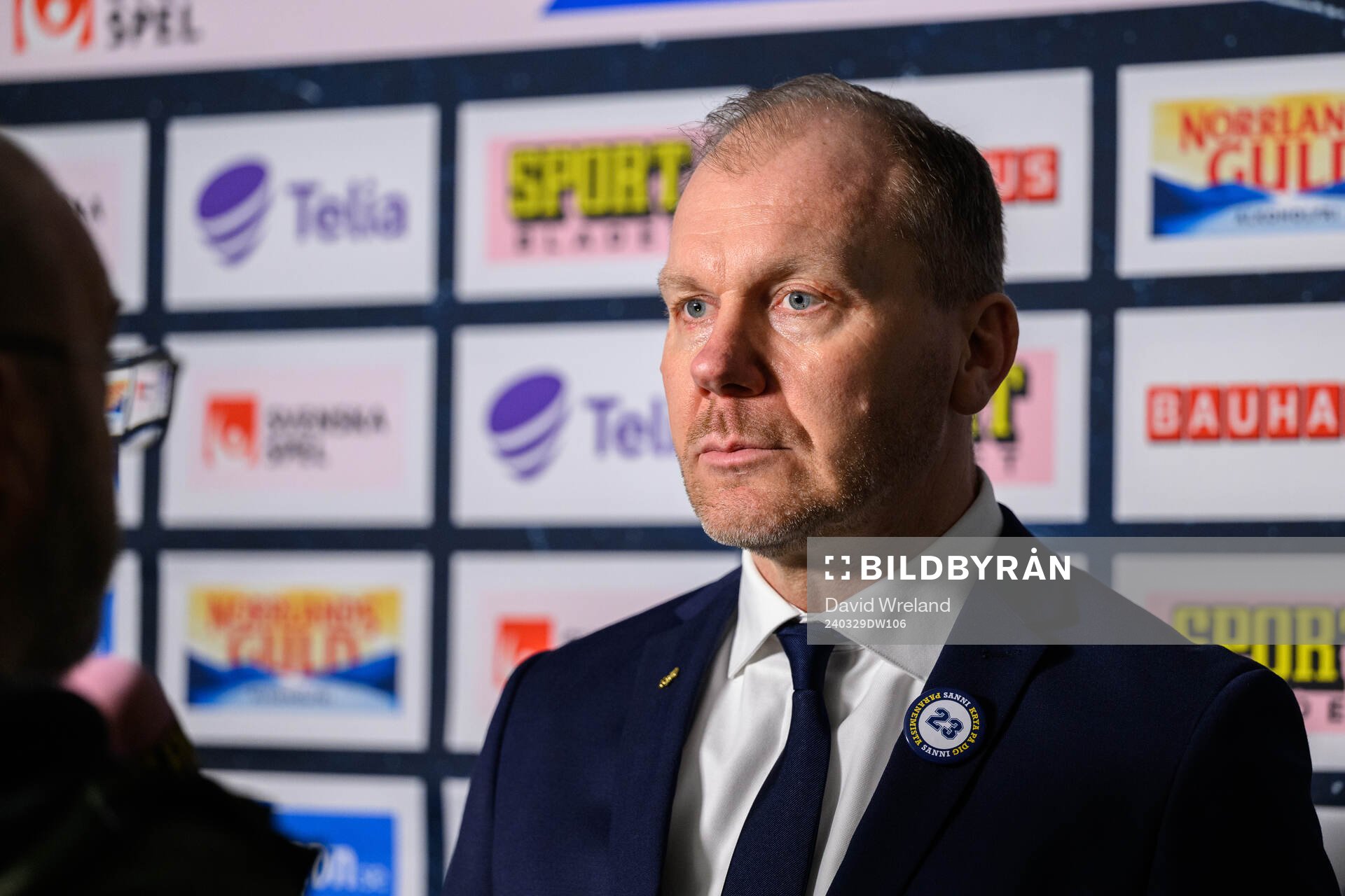 HV71s huvudtränare Johan Lindbom