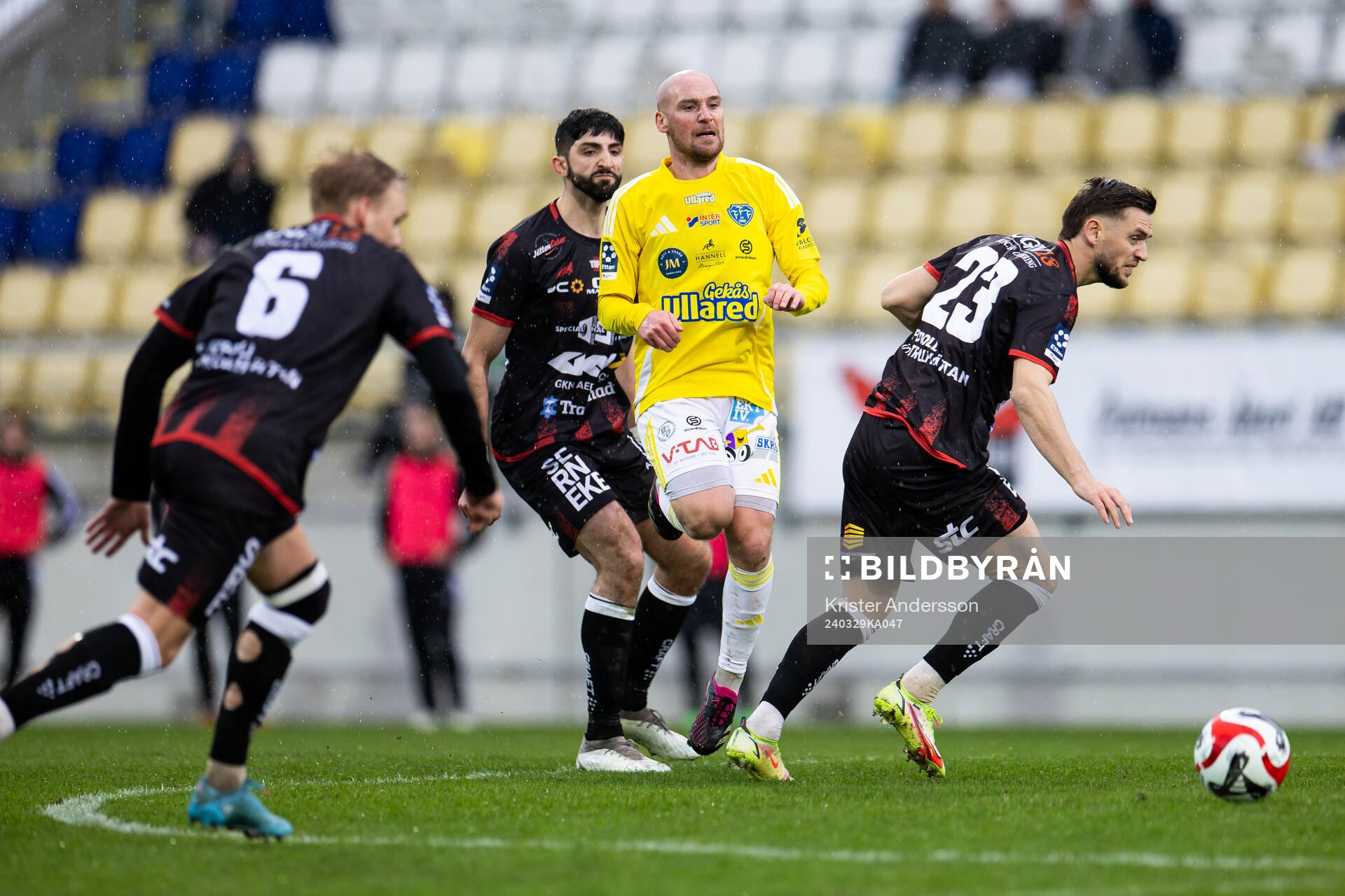 Falkenbergs Christoffer Carlsson och Trollhättans Argjend