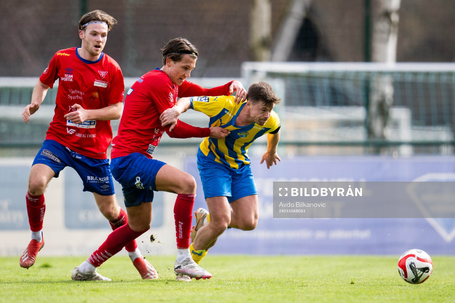 Eskilsminnes Lucas Ohlander och Tvååkers IFs Noah
