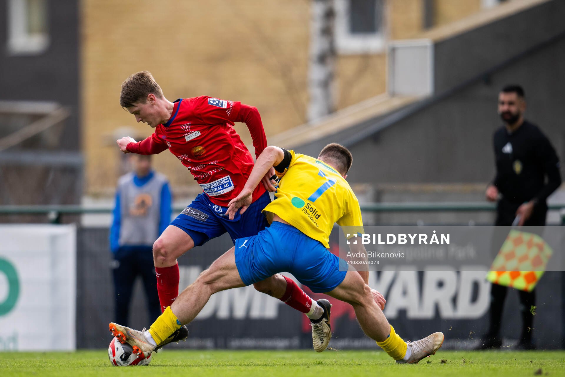 Eskilsminnes Lucas Ohlander och Tvååkers IFs Isak Wiman