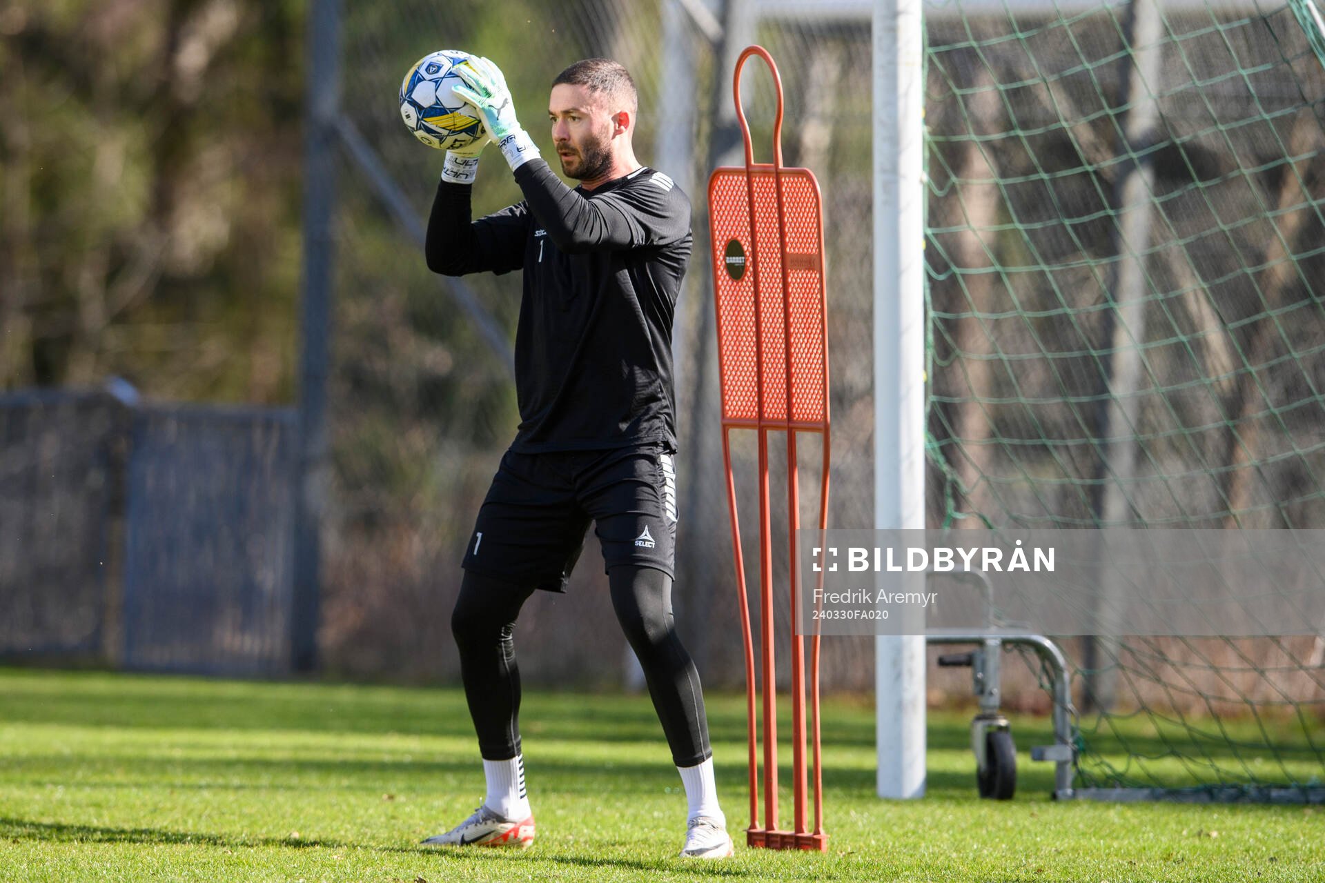 Målvakt Mergim Krasniqi