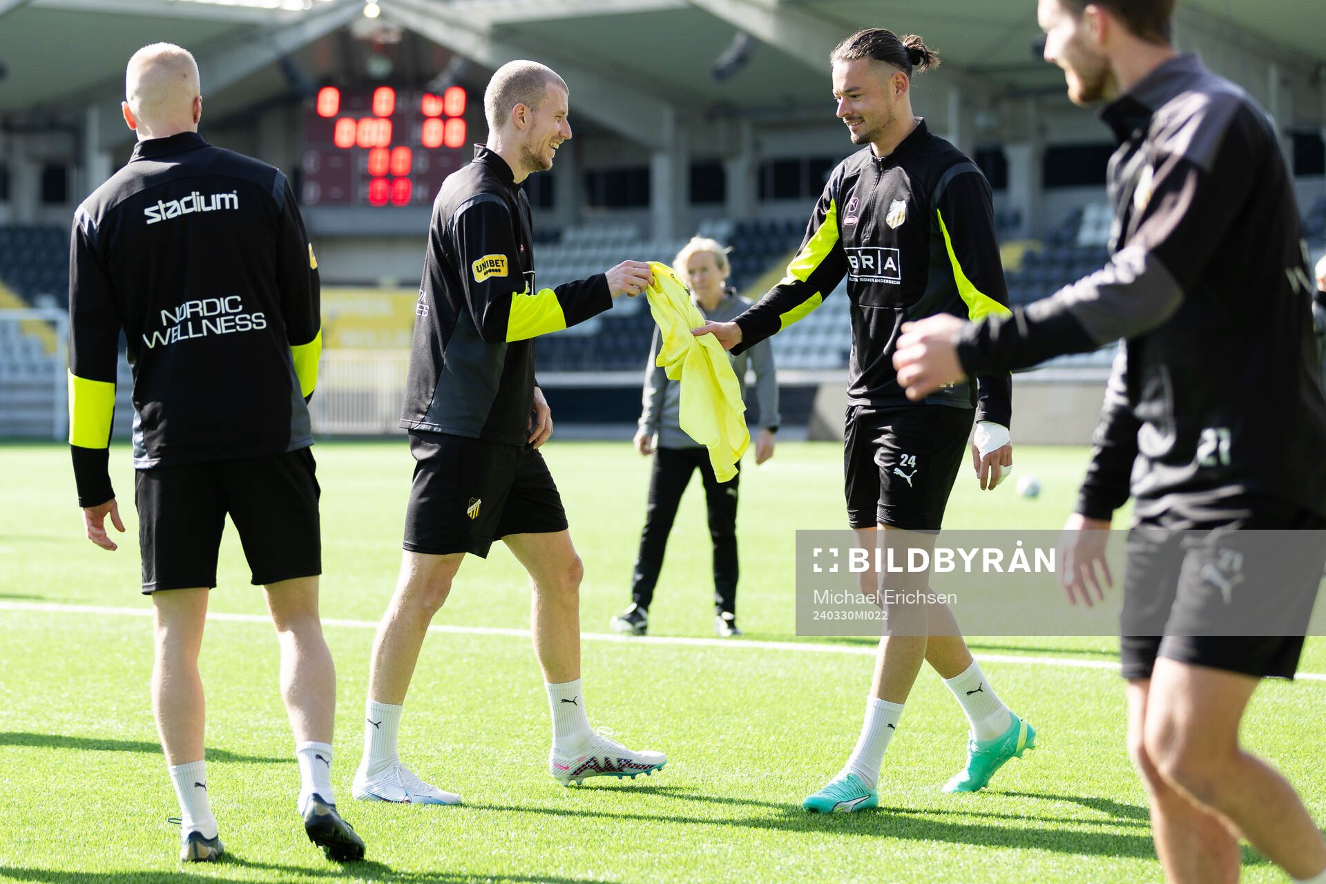 Häckens Simon Gustafson och Amor Layouni