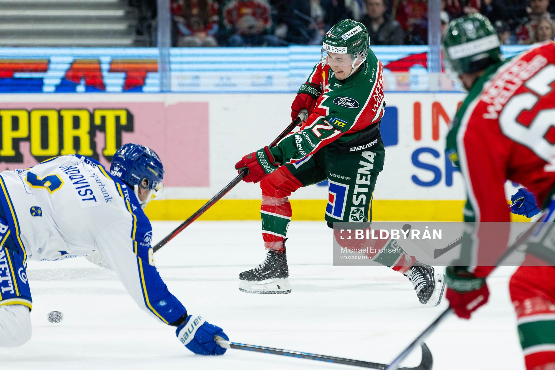 Frölundas Jere Innala skjuter 3-1