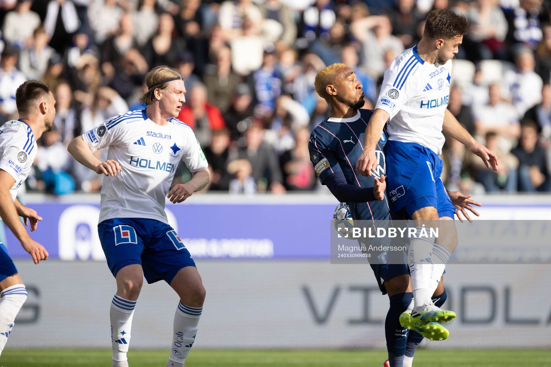 Malmö FFs Derek Cornelius mot IFK Norrköpings Daniel
