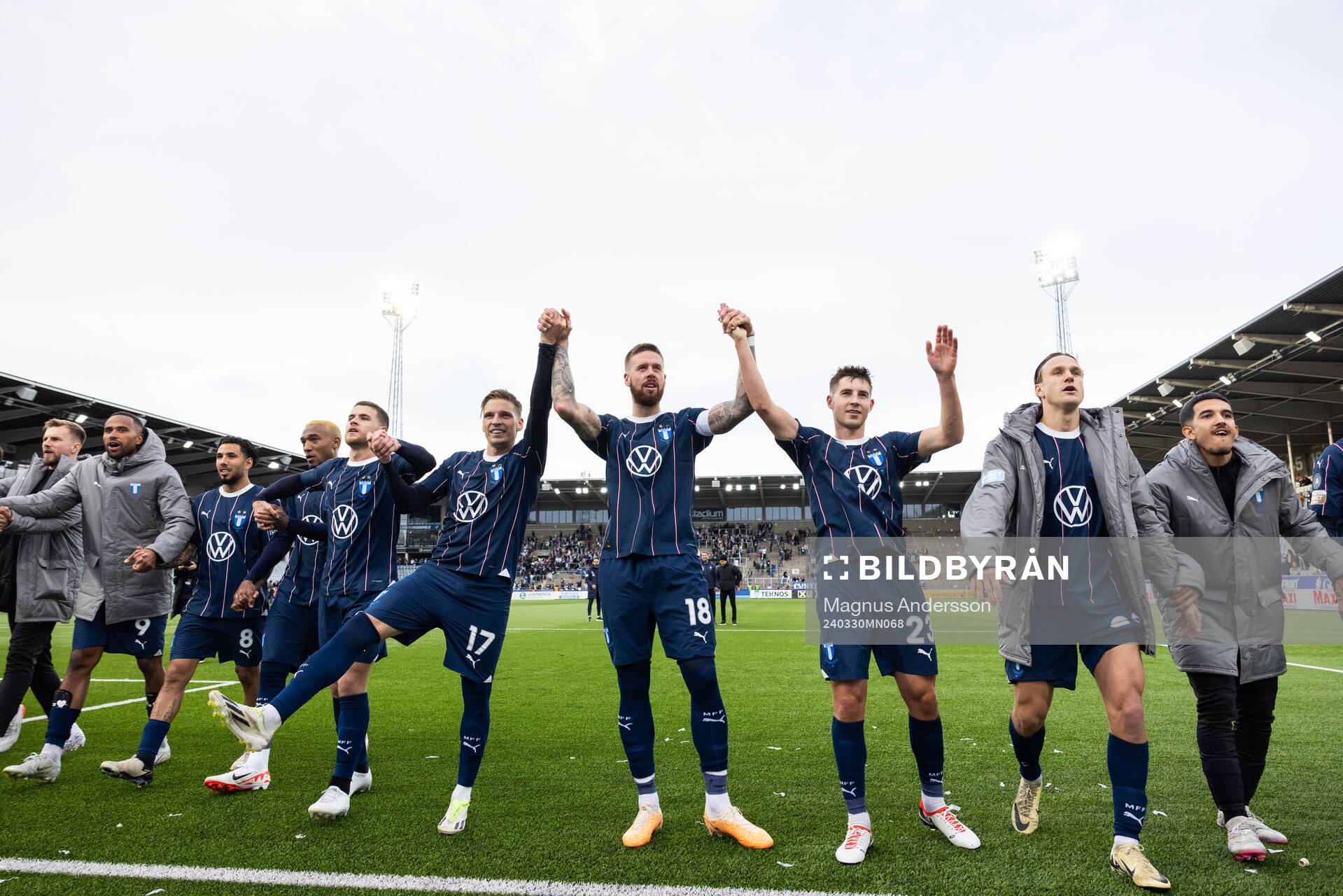 Malmö FFs Isaac Kiese Thelin, Sergio Pena, Derek