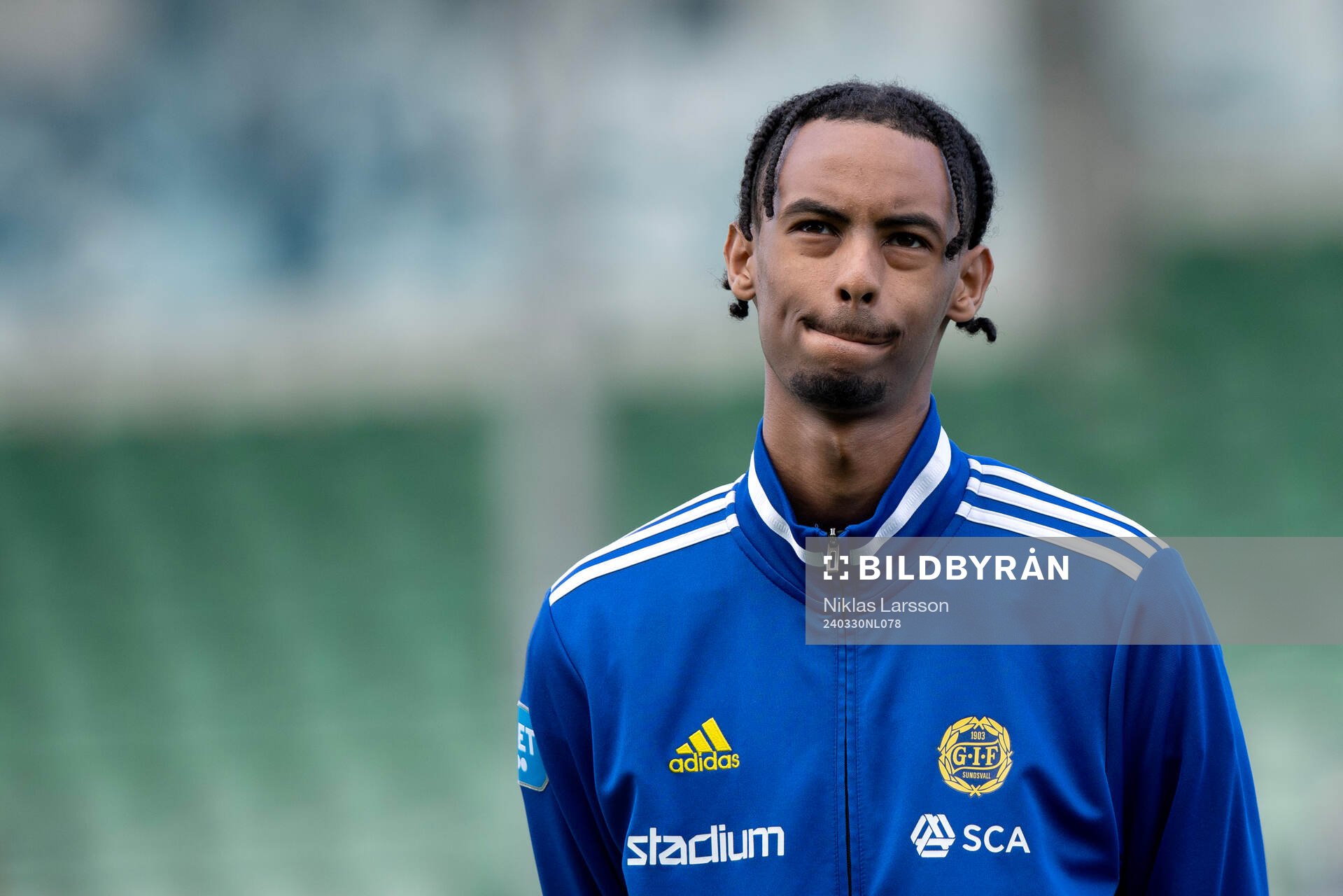 GIF Sundsvalls Yaqub Finey inför fotbollsmatchen i Superettan mellan GIF Sundsvall och Östersund den 30 mars 2024 i Sundsvall. 