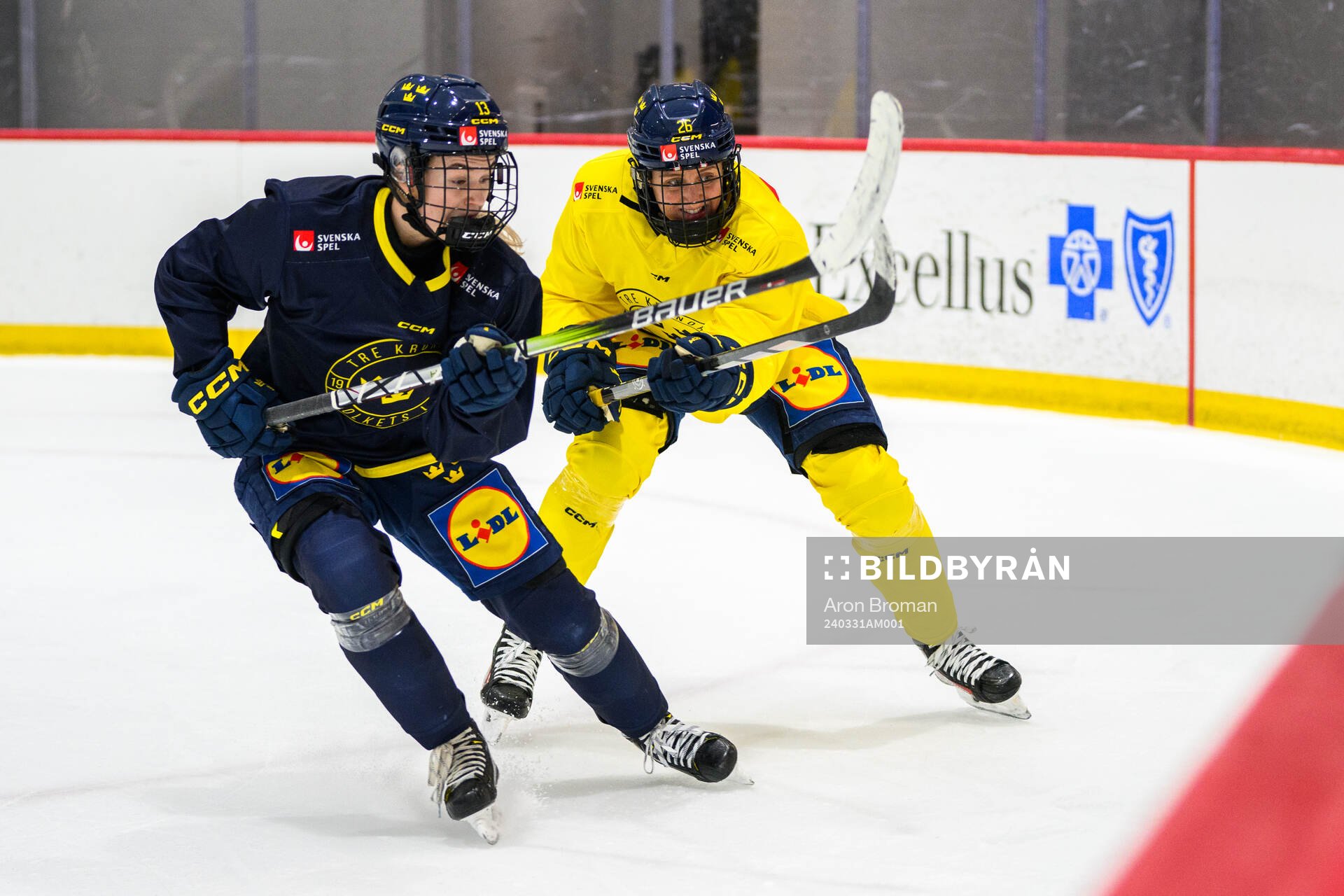 Wilma Sundin and Hanna Olsson of Sweden at a practice