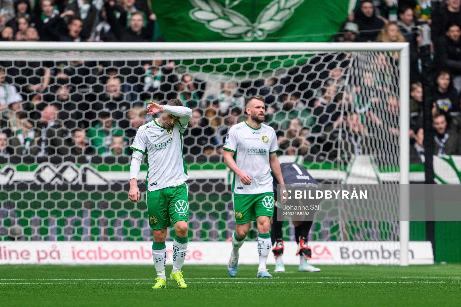 Hammarbys Oscar Johansson Schellhas och Mads Fenger Nielsen