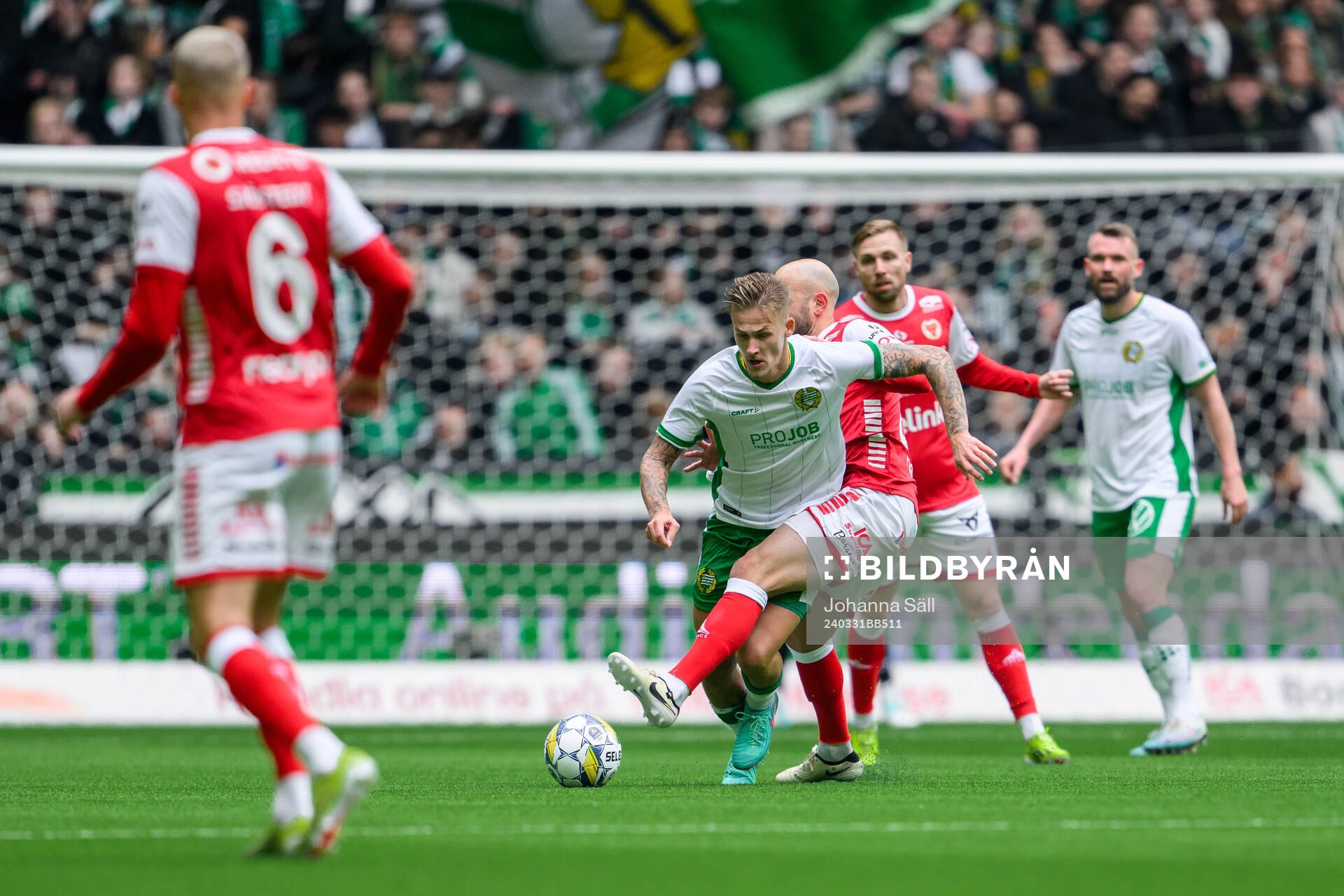 Hammarbys Fredrik Hammar och Kalmars Robert Gojani