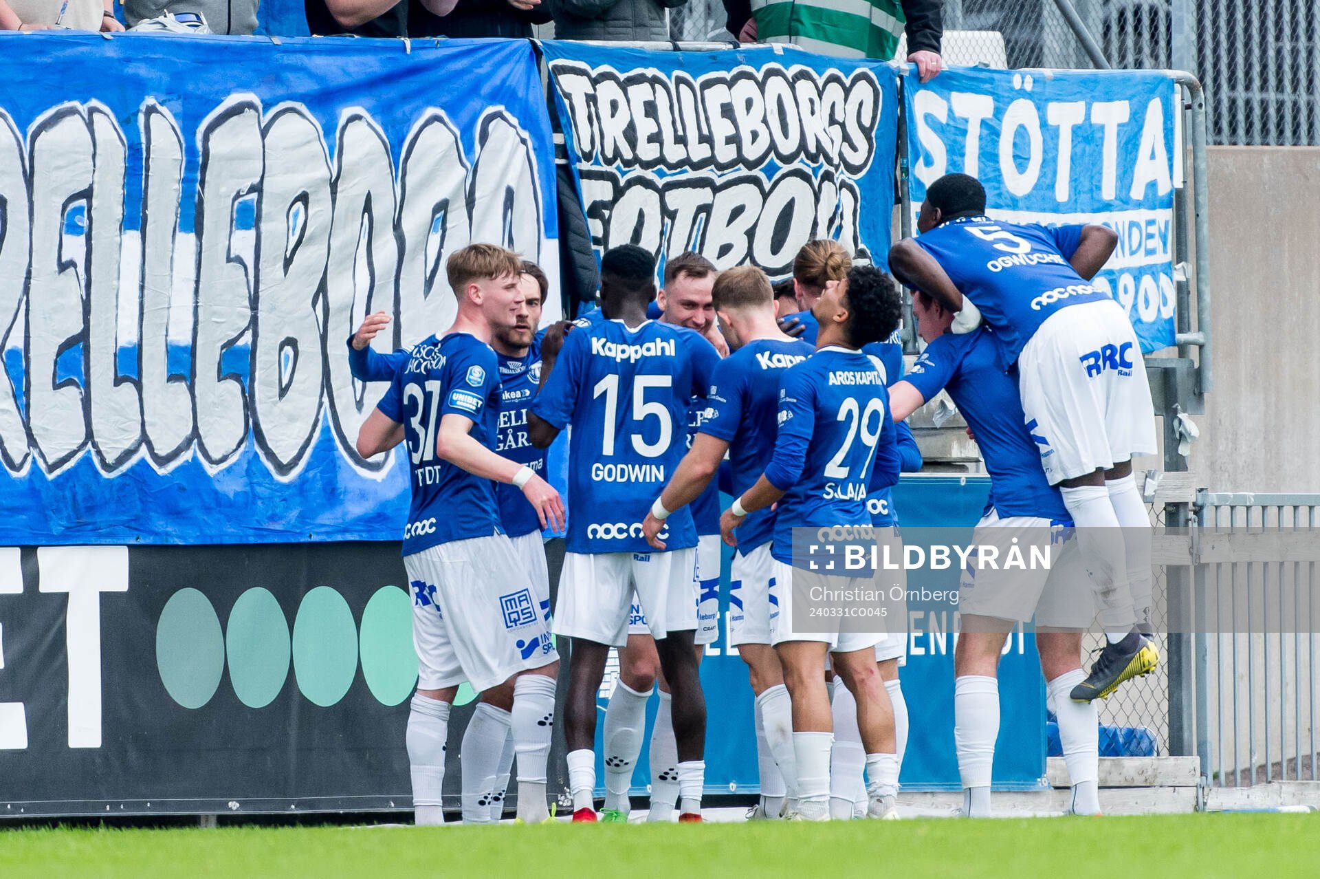 Trelleborgs spelare jublar