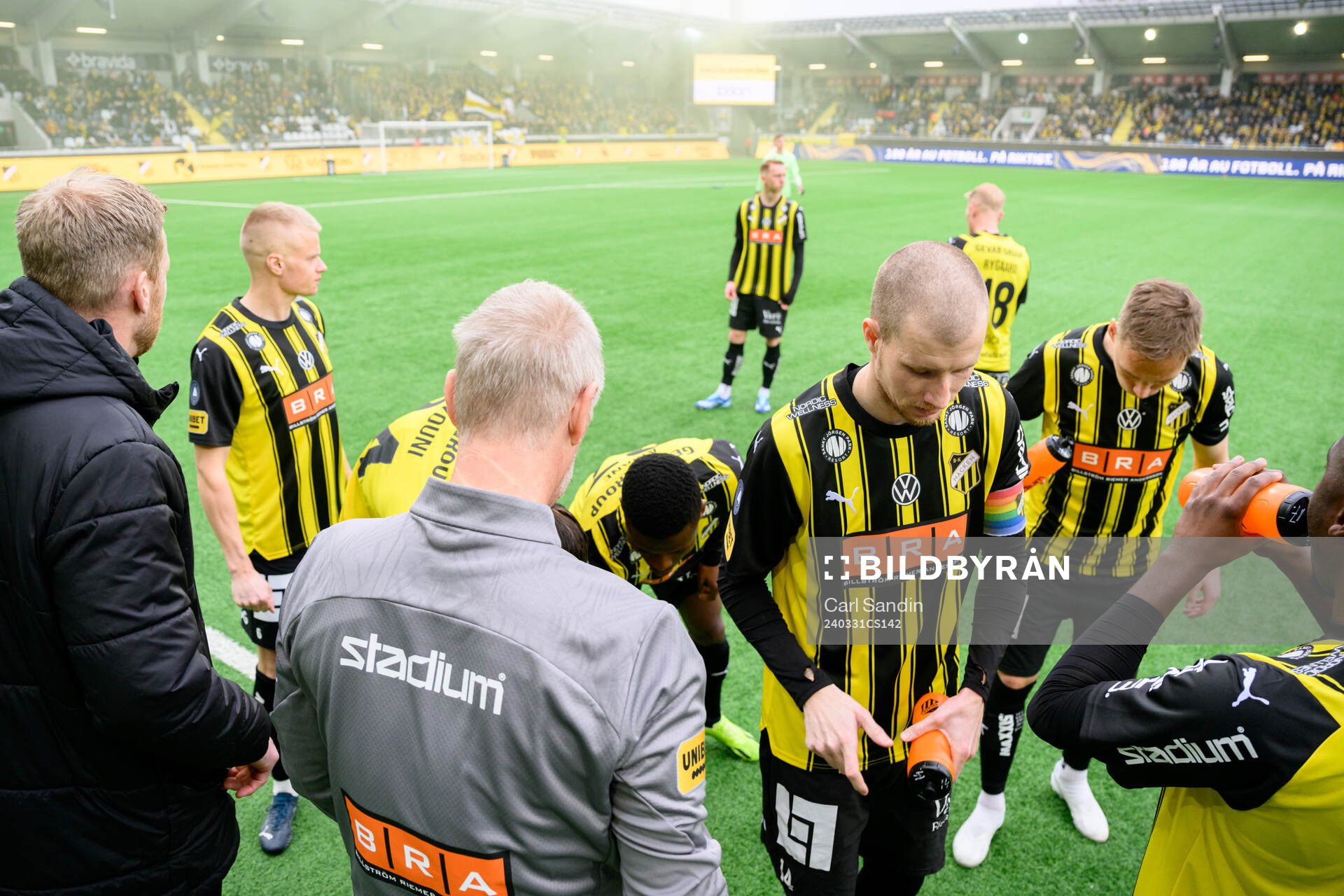 Häckens spelare samlas