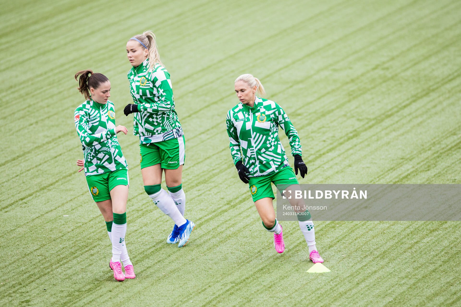 Hammarbys Smilla Vallotto, Stina Lennartsson och Jonna