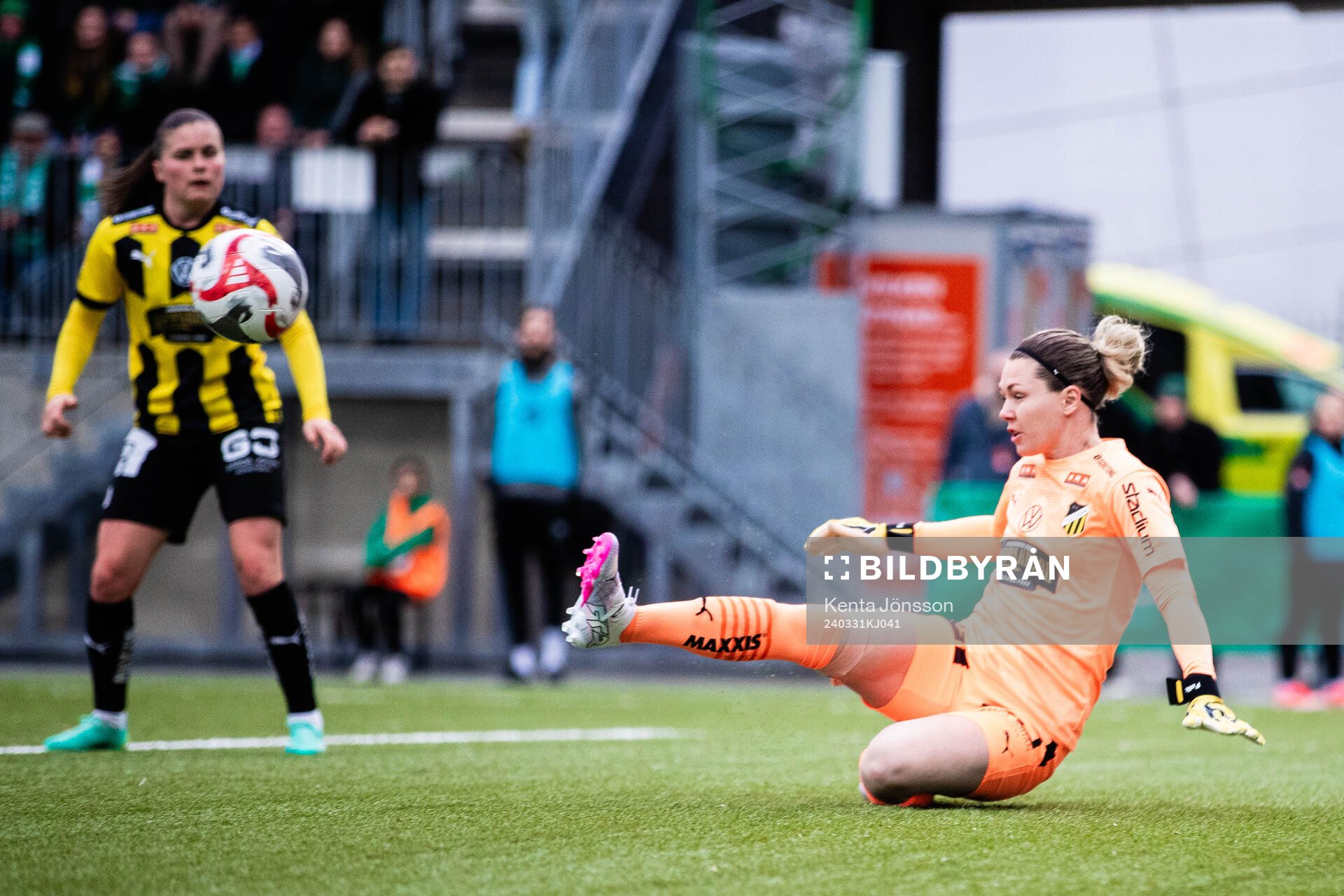 Häckens målvakt Jennifer Falk