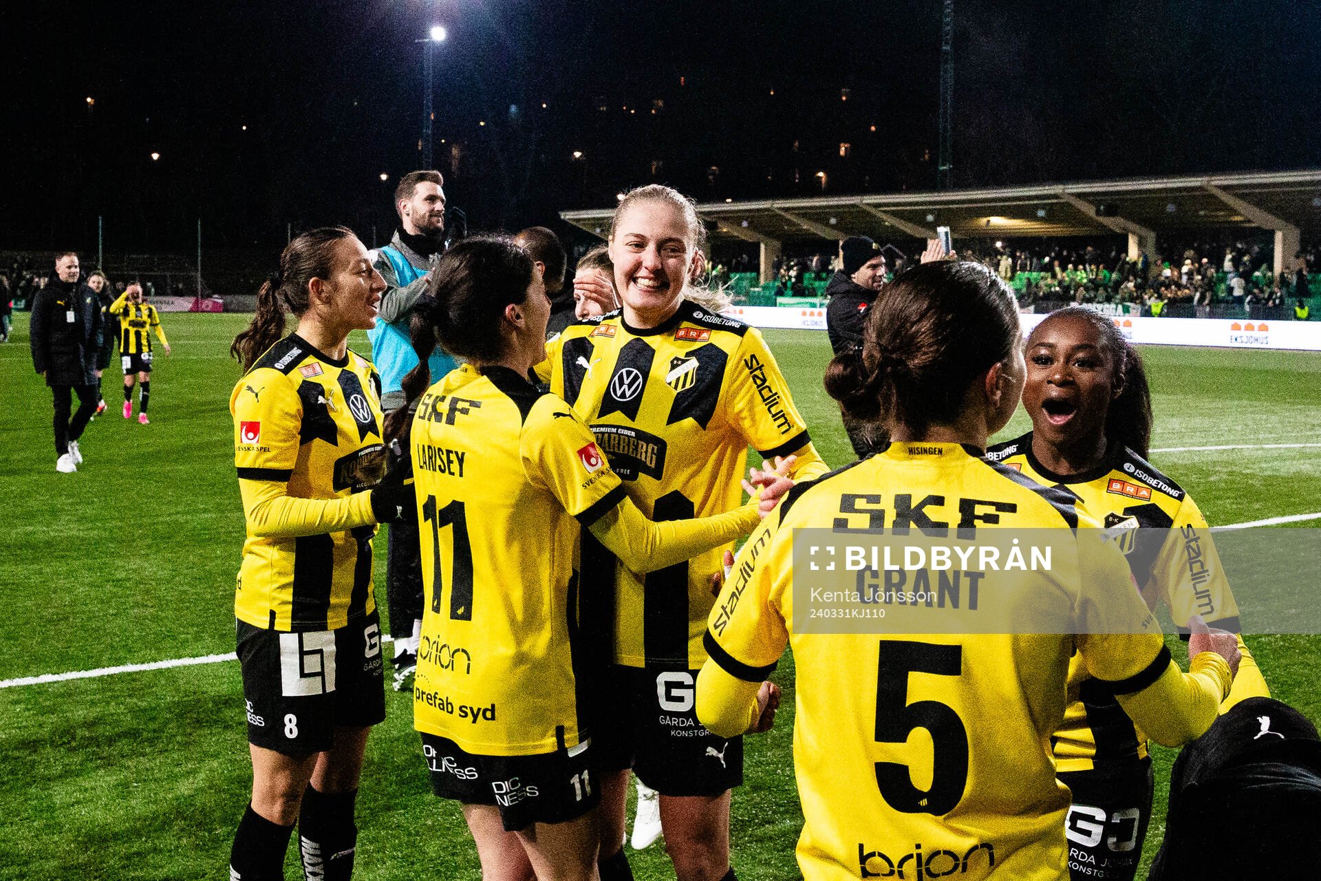Häckens Clarissa Larisey, Ruby Grant och Monica Jusu Bah