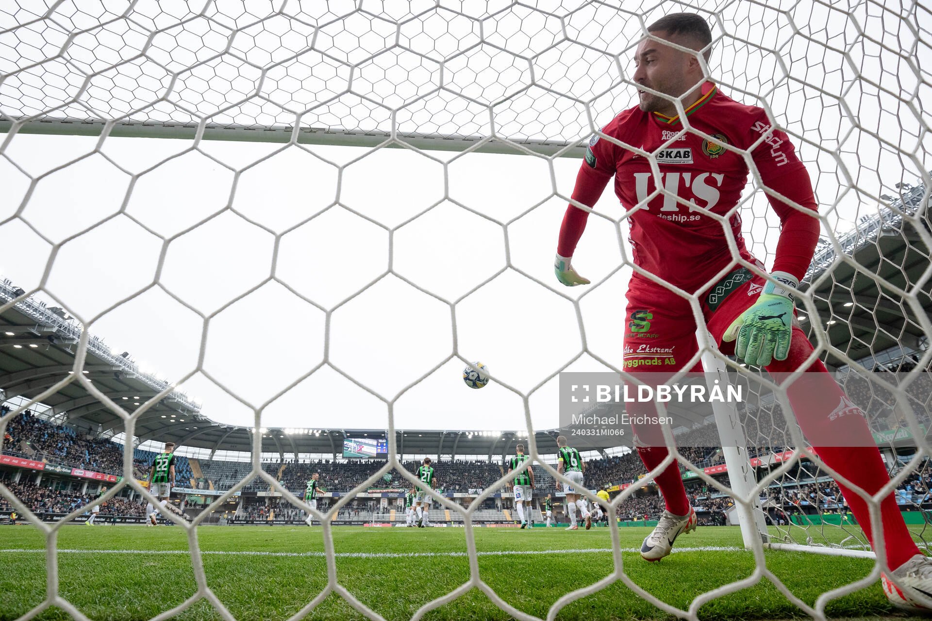 GAIS målvakt Mergim Krasniqi deppar