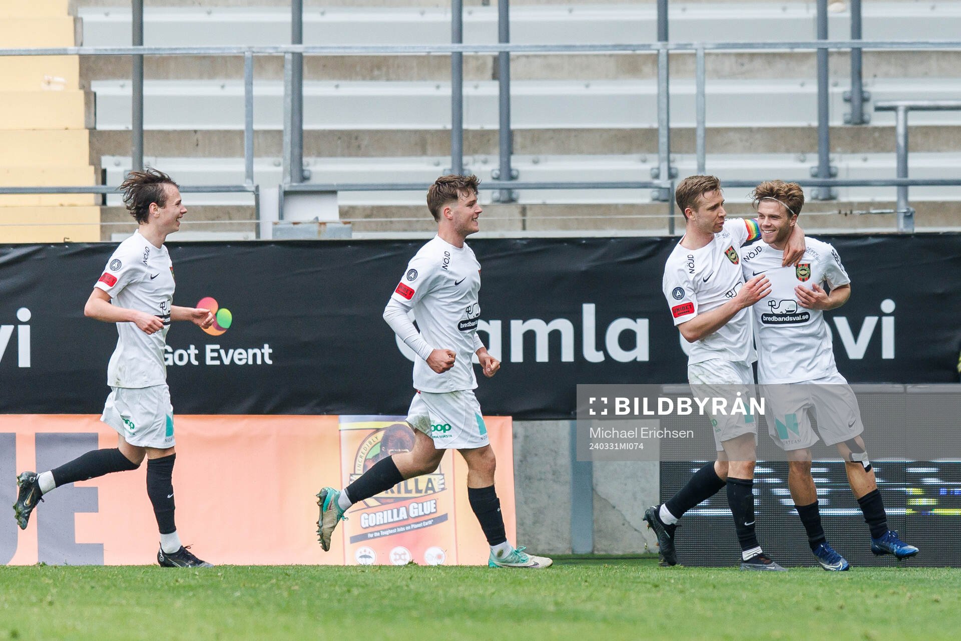 Brommapojkarnas Wilmer Odefalk jublar