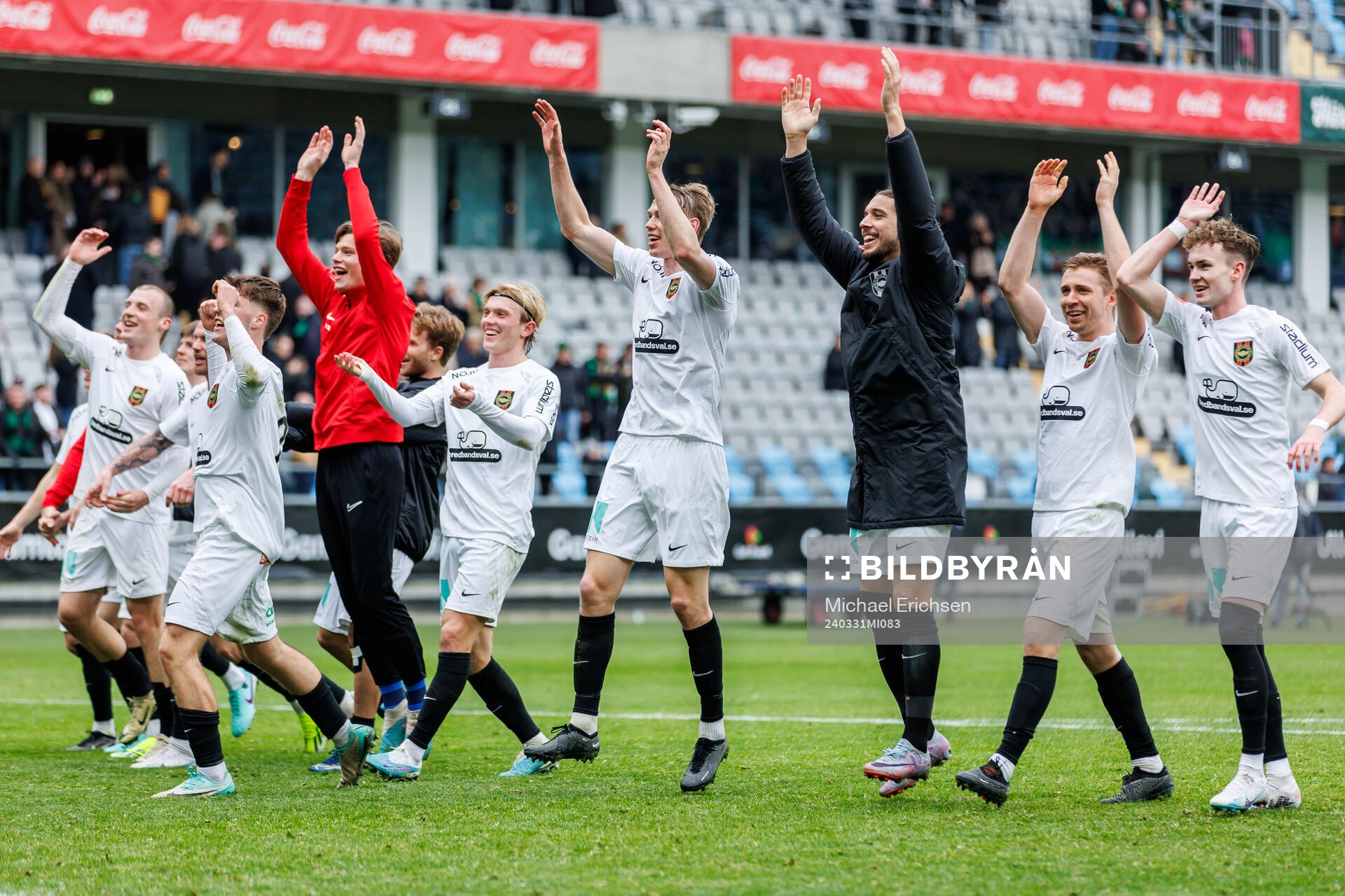 Brommapojkarnas spelare jublar