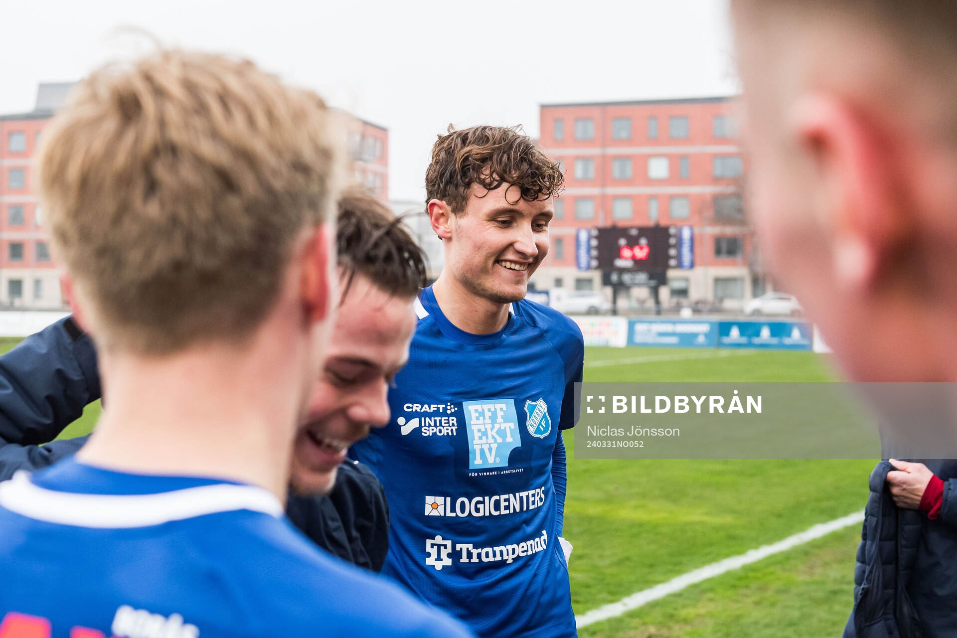Norrby IFs Alexander Salo jublar efter fotbollsmatchen i Division 1 Södra mellan Ängelholm och Norrby IF den 31 mars 2024 i Ängelholm.