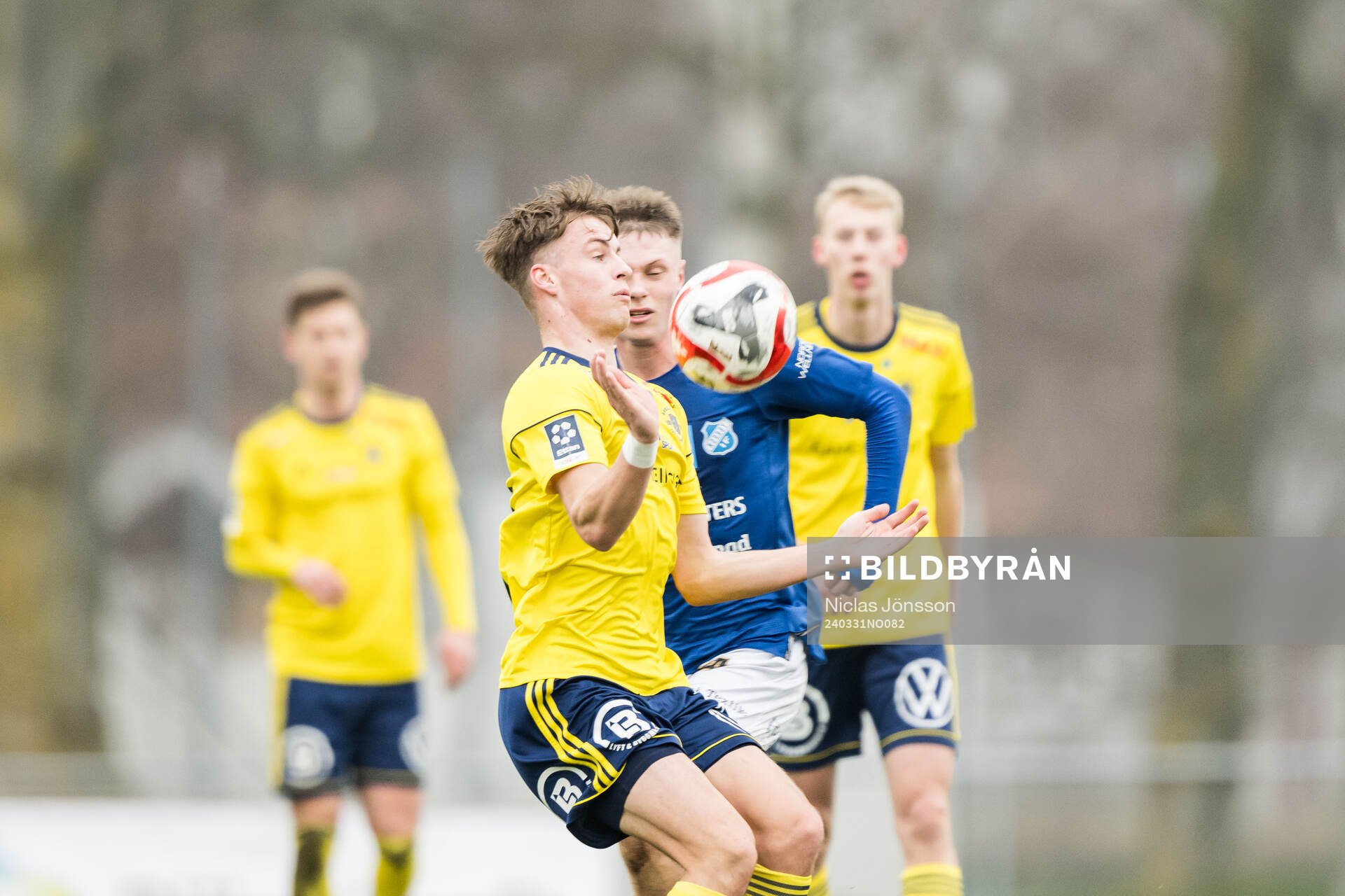 Ängelholms Vilgot Carlsson under fotbollsmatchen i Division 1 Södra mellan Ängelholm och Norrby IF den 31 mars 2024 i Ängelholm. 