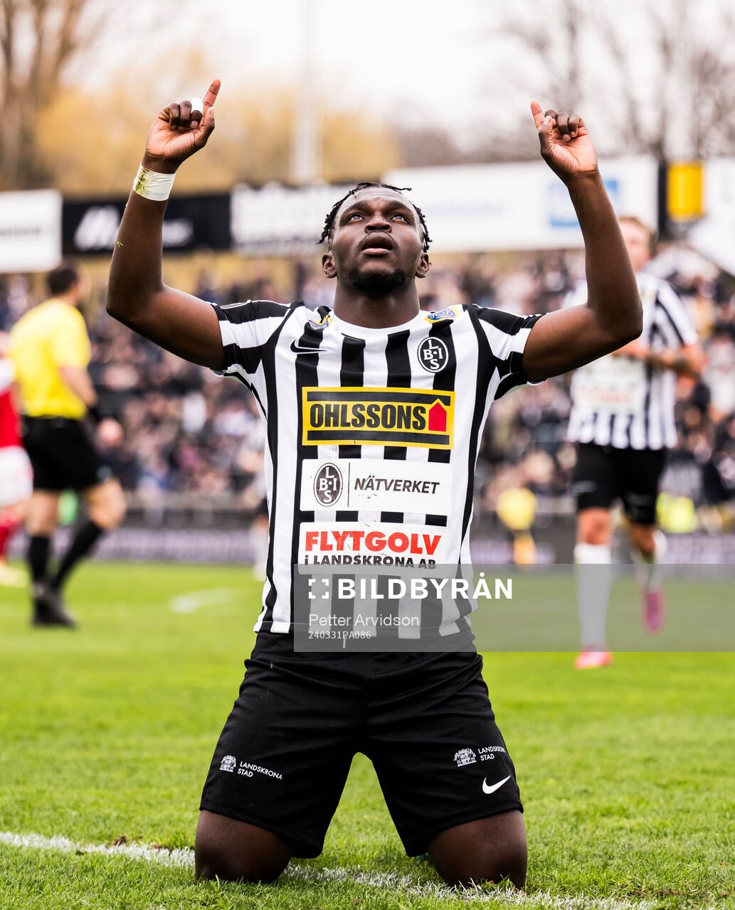Landskronas Kofi Asare jublar