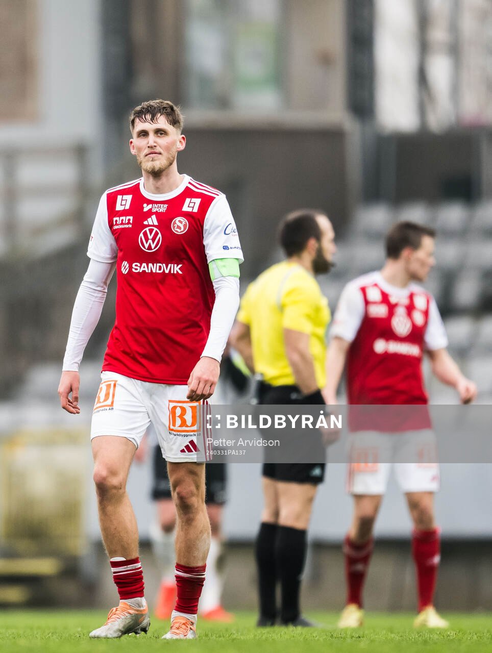 Sandvikens IFs Emil Engqvist deppar