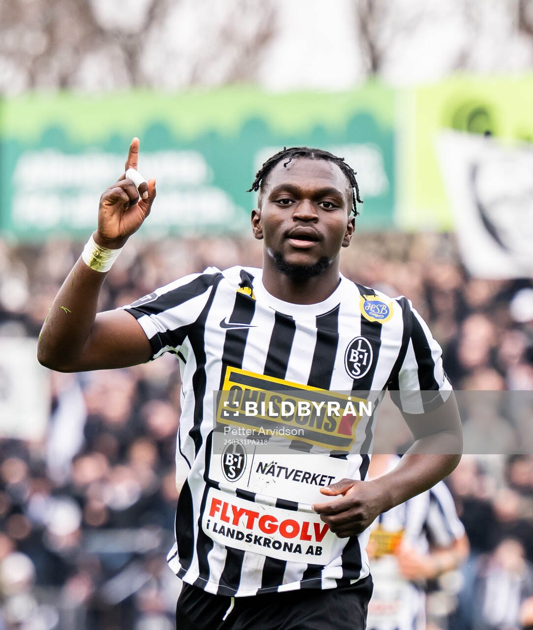 Landskronas Kofi Asare jublar