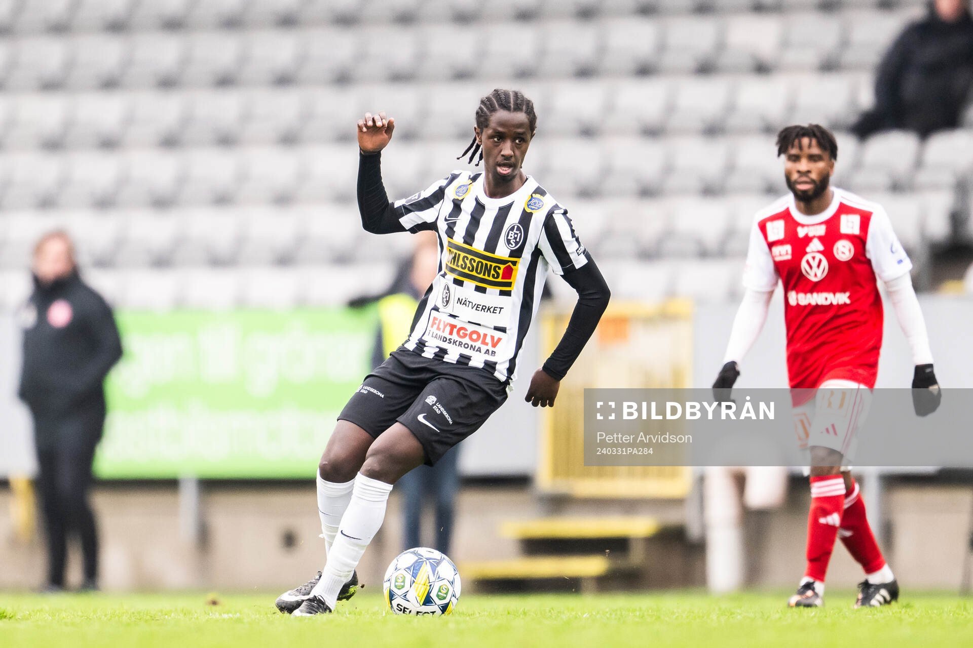 Landskronas Max’Med Omar Mohamed under fotbollsmatchen i Superettan mellan Landskrona och Sandvikens IF den 31 mars 2024 i Landskrona.