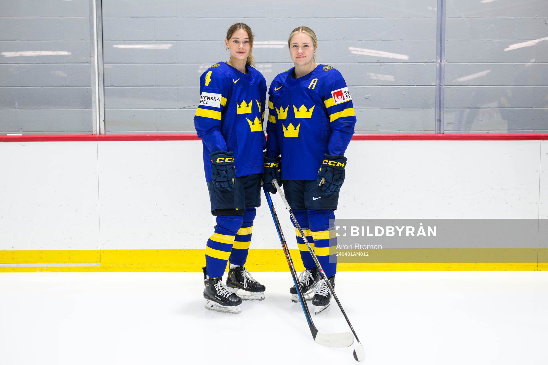 Linnéa Andersson and Lina Ljungblom of Sweden at a team