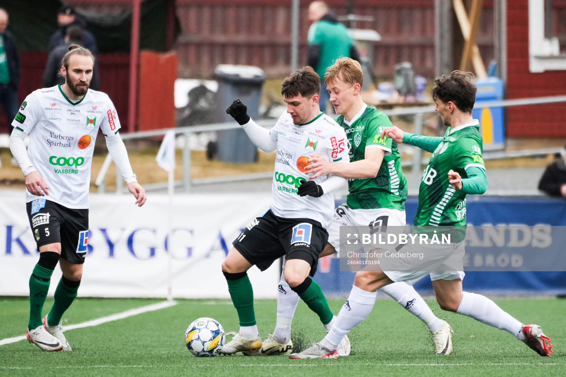 Varbergs Oskar Sverrisson och Isak Bjerkebo mot Brages