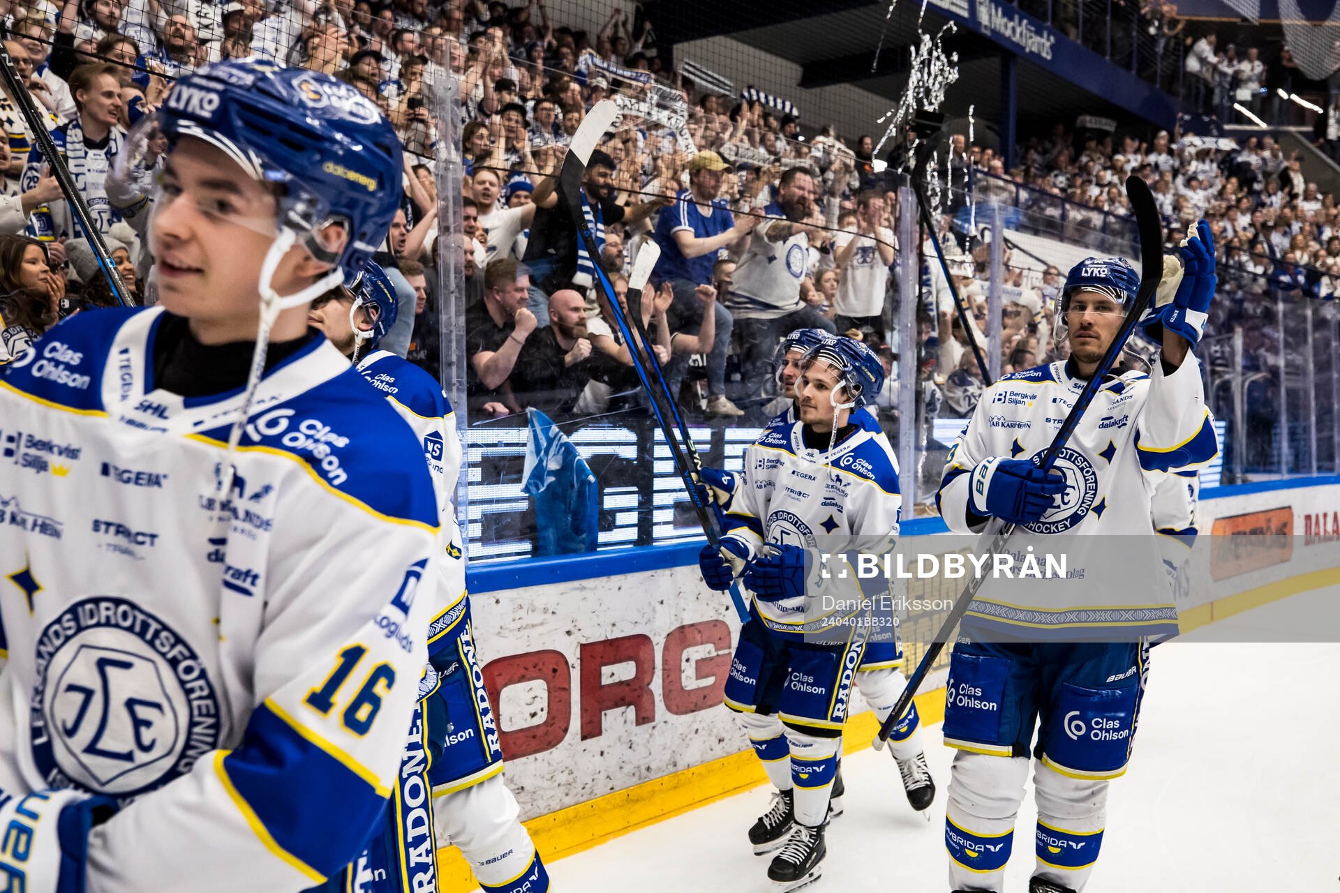 Leksands spelarna jublar