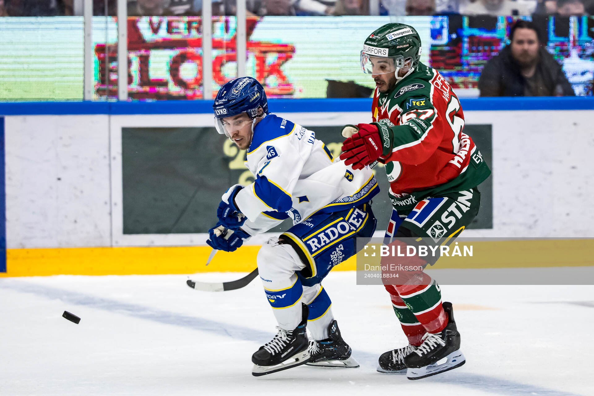 Leksands Marcus Karlberg och Frölundas Jayden Halbgewachs
