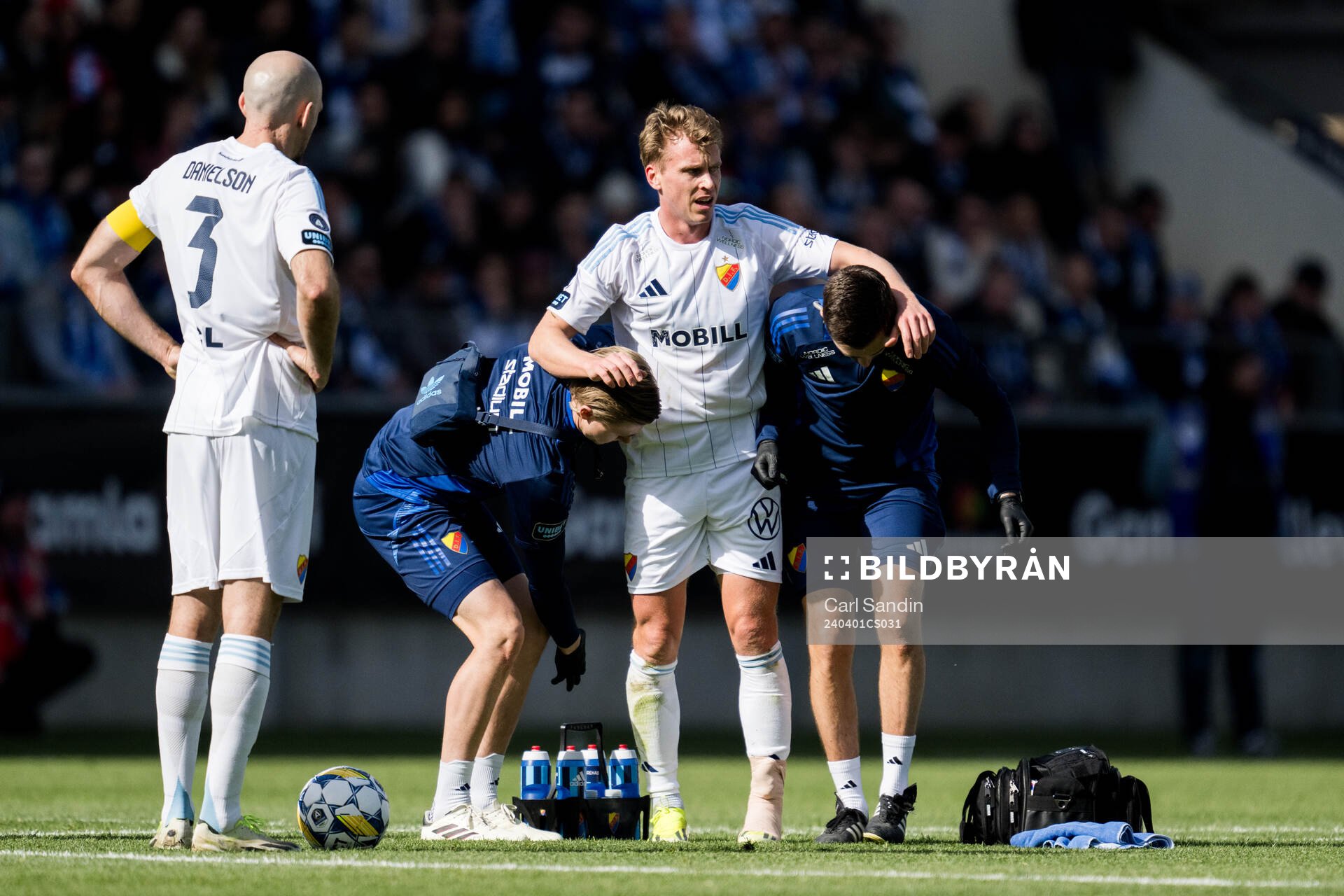 Djurgårdens Rasmus Schuller utgår skadad
