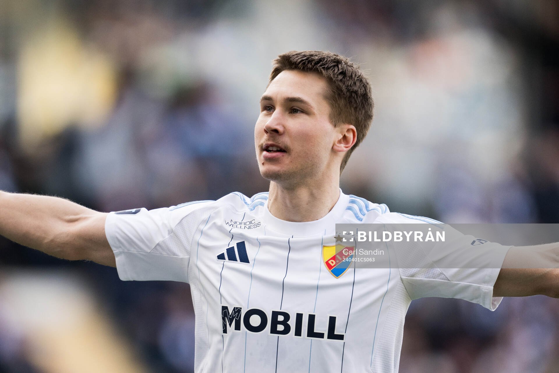 Djurgårdens Miro Tenho jublar efter sitt 0-3 mål under fotbollsmatchen i Allsvenskan mellan IFK Göteborg och Djurgården den 1 april 2024 i Göteborg.