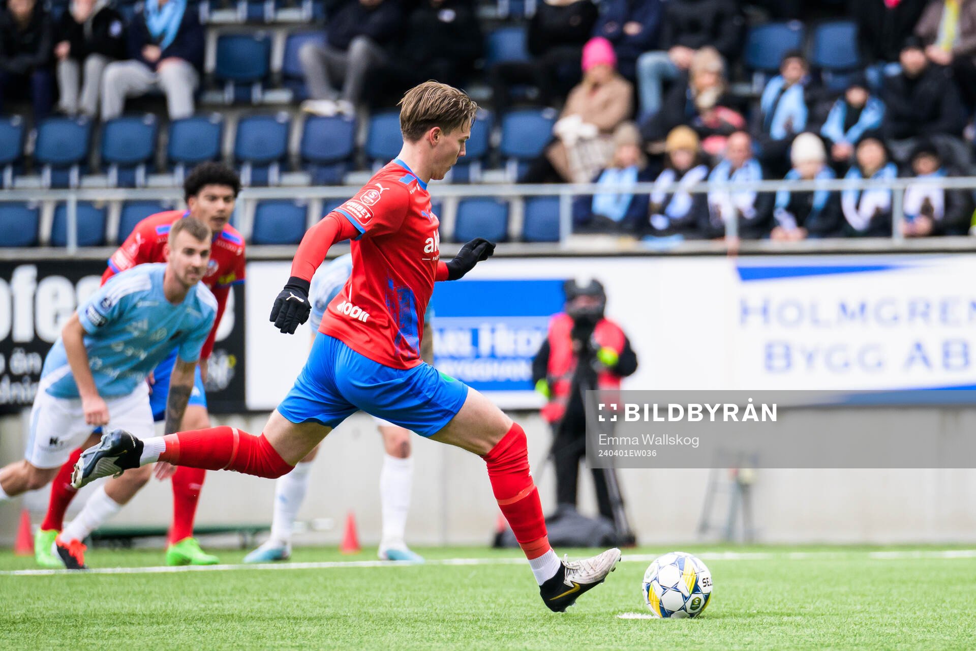 Helsingborgs Taylor Silverholt gör 0-1 på straff
